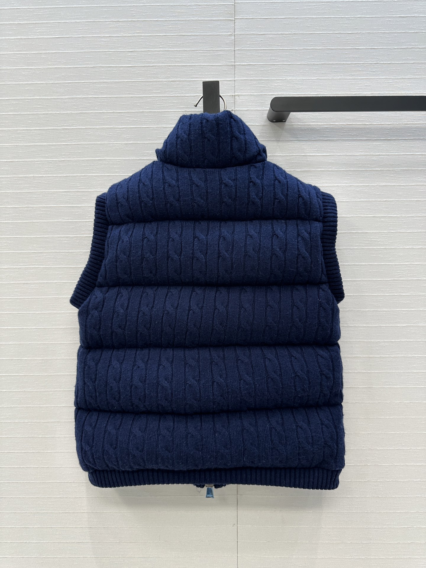 爆单推荐❤️RL拉夫*早秋新品羊毛绞花针织羽绒马甲，代购爆款！标志性徽标刺绣图案，经典立领拉链H版型百搭