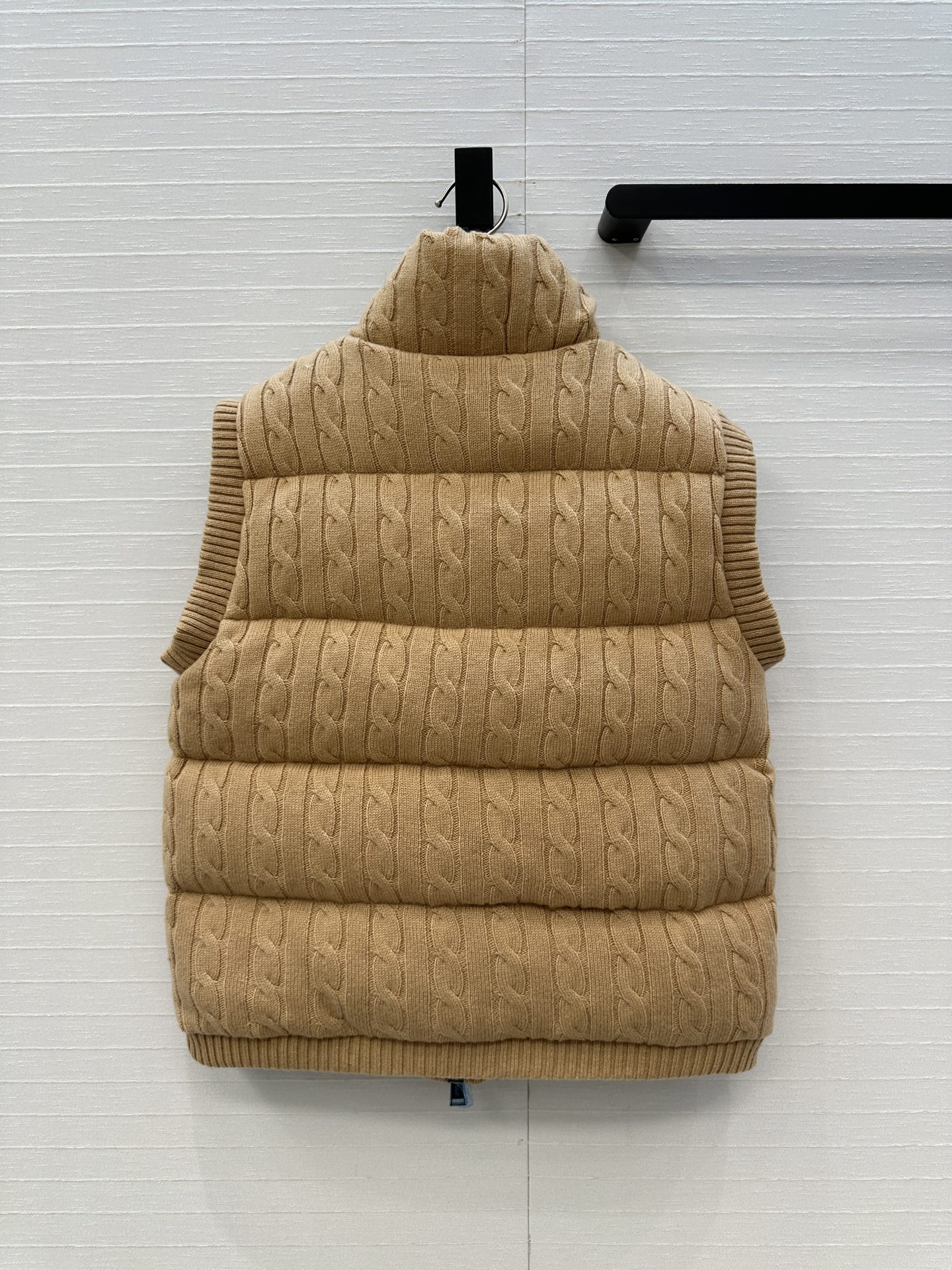 爆单推荐❤️RL拉夫*早秋新品羊毛绞花针织羽绒马甲，代购爆款！标志性徽标刺绣图案，经典立领拉链H版型百搭