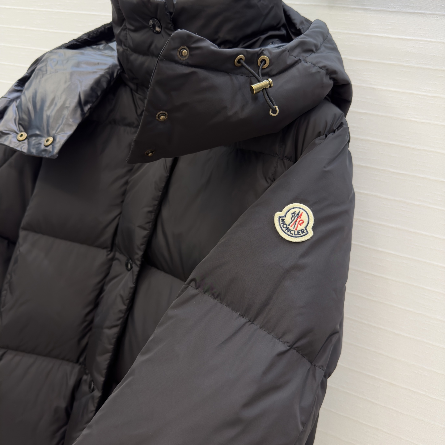 高端原单品质❤️Mo秋冬必入！经典Litte中长款羽绒服！简约廓形中长款设计及膝长度不挑个高，豆腐块面包