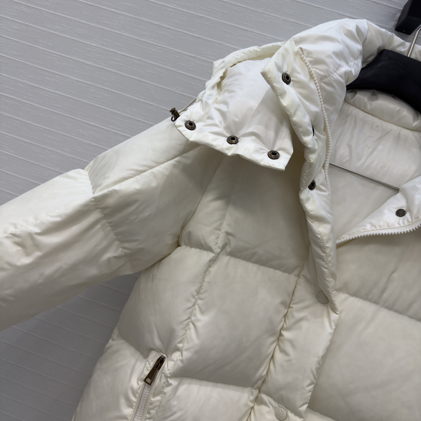 高端原单品质❤️Mo秋冬必入！经典Litte中长款羽绒服！简约廓形中长款设计及膝长度不挑个高，豆腐块面包