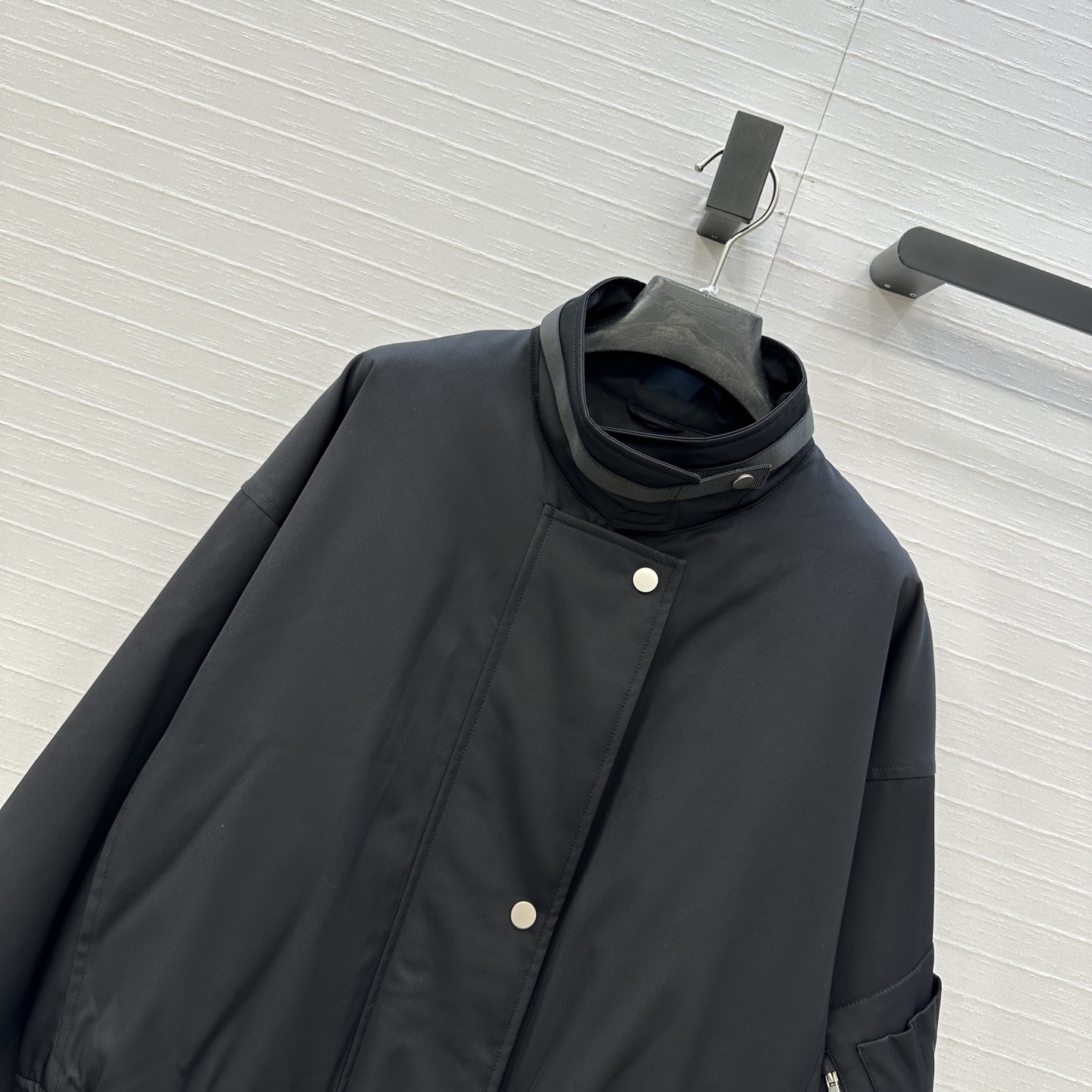 品质控必入❤️高端品质！H 家短款三醋酸夹克羽绒服！采用国标进口95白鹅绒填充更轻盈更保暖软软绵绵的蓬松