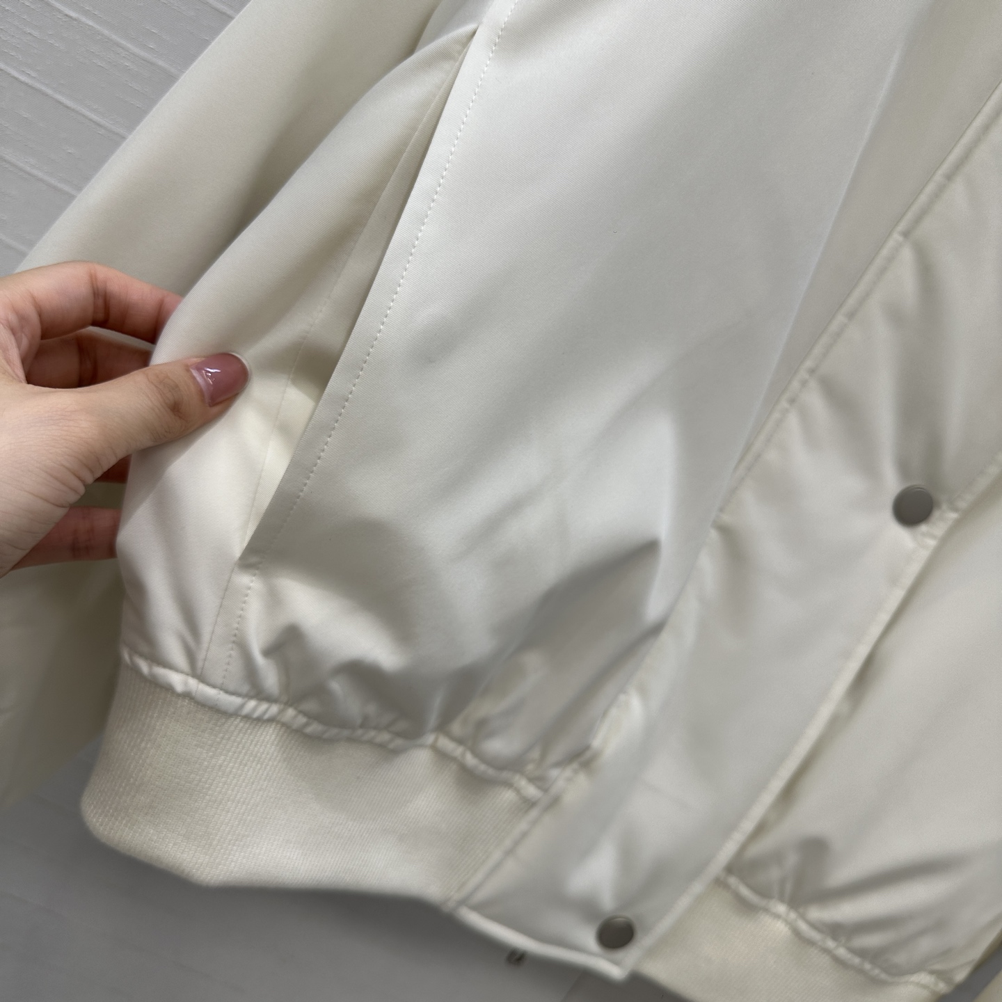 品质控必入❤️高端品质！H 家短款三醋酸夹克羽绒服！采用国标进口95白鹅绒填充更轻盈更保暖软软绵绵的蓬松