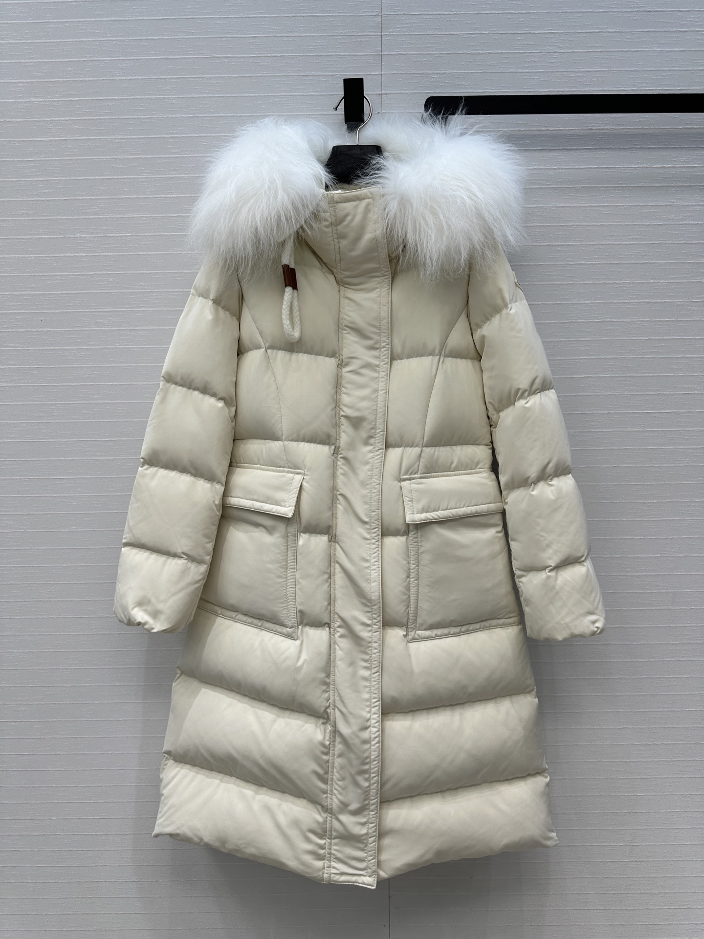 高端原单品质❤️Mo秋冬必入！Blain长款连帽羽绒服！可拆卸的超大羊毛🦙毛领设计奶呼呼～减龄又帅气，内