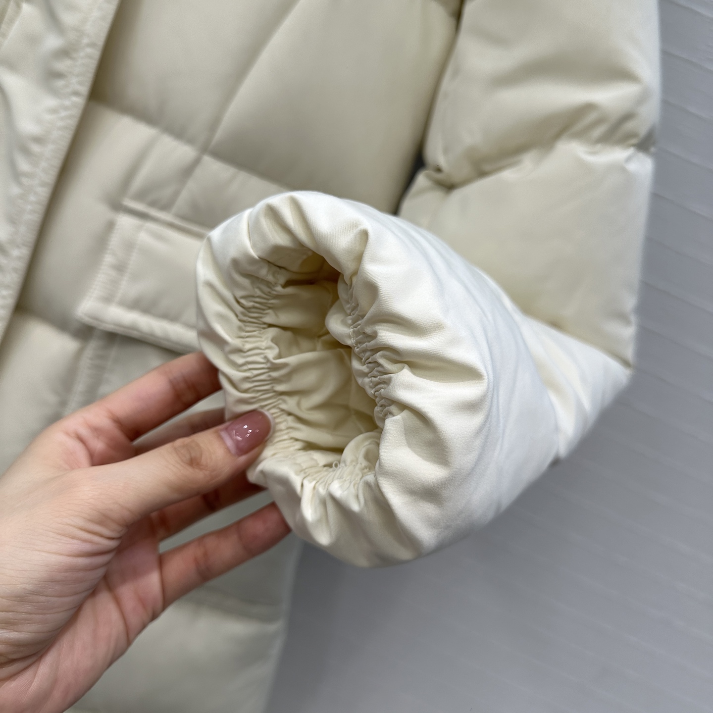 高端原单品质❤️Mo秋冬必入！Blain长款连帽羽绒服！可拆卸的超大羊毛🦙毛领设计奶呼呼～减龄又帅气，内