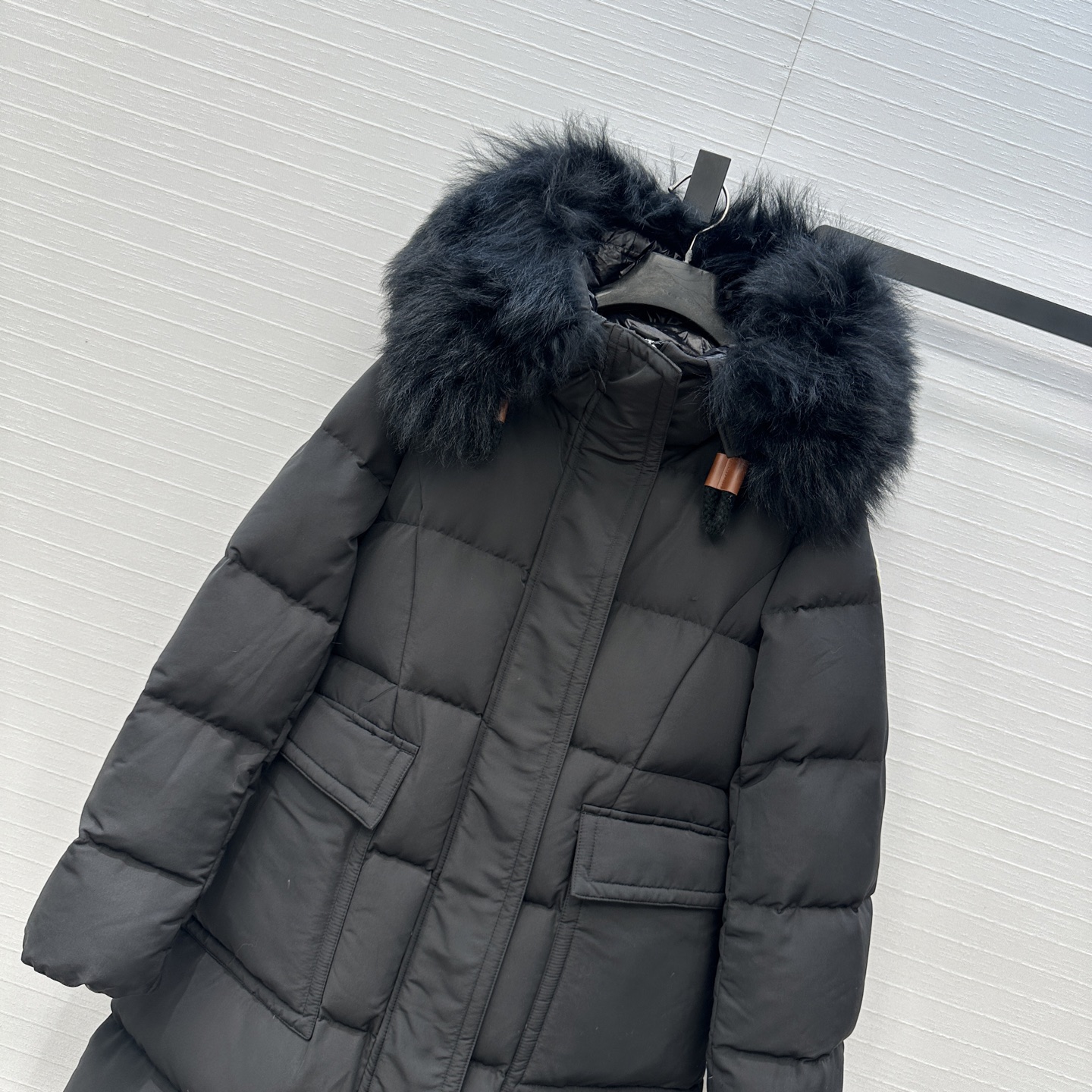 高端原单品质❤️Mo秋冬必入！Blain长款连帽羽绒服！可拆卸的超大羊毛🦙毛领设计奶呼呼～减龄又帅气，内