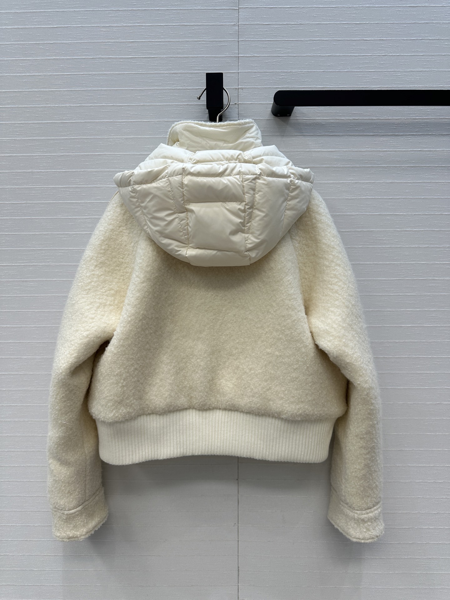 强烈推荐❤️原单品质Mo秋冬必入juvigny羊毛连帽羽绒棒球服外套，可拆卸的尼龙风帽，原版定制粗花呢拼