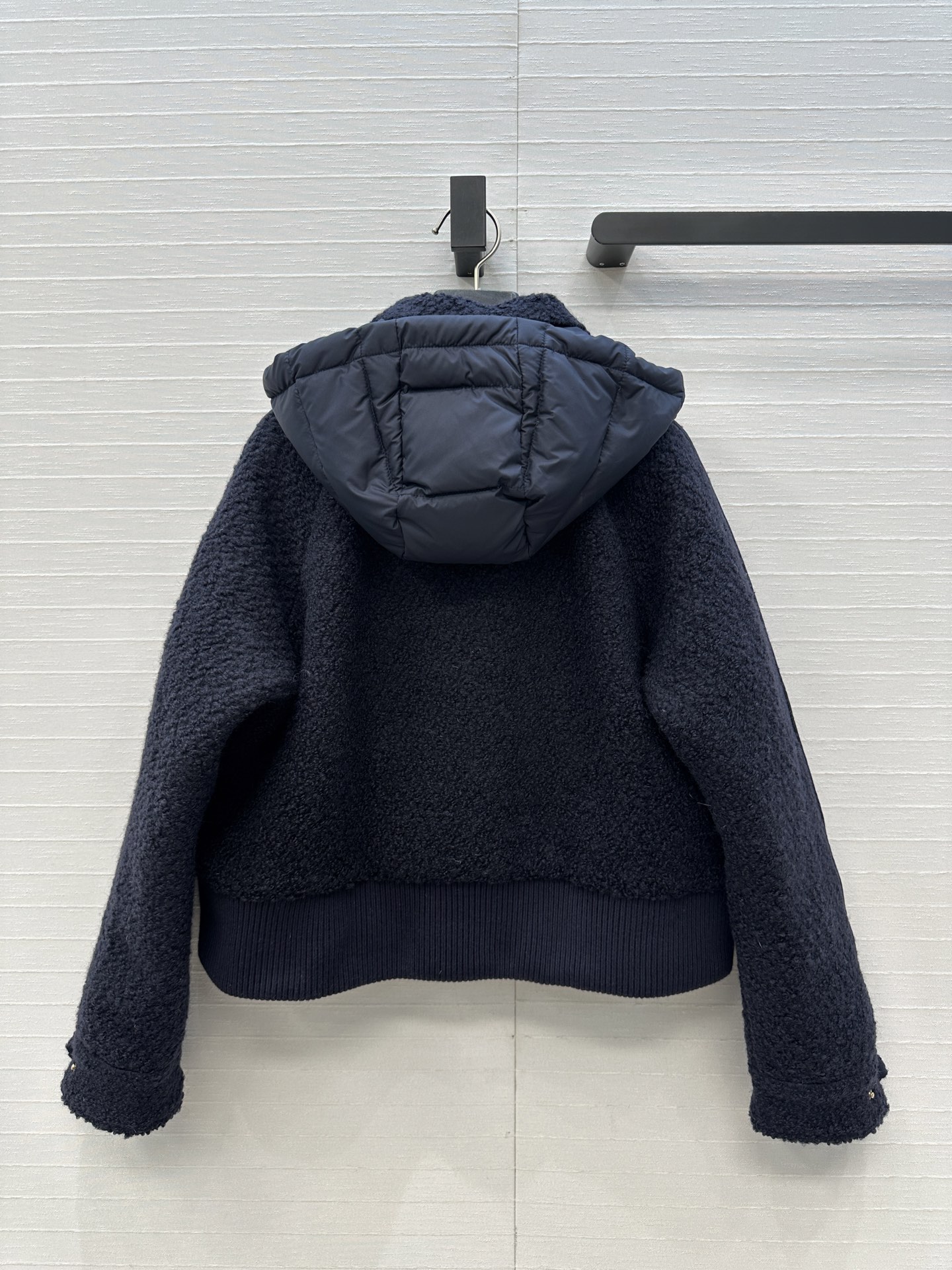 强烈推荐❤️原单品质Mo秋冬必入juvigny羊毛连帽羽绒棒球服外套，可拆卸的尼龙风帽，原版定制粗花呢拼