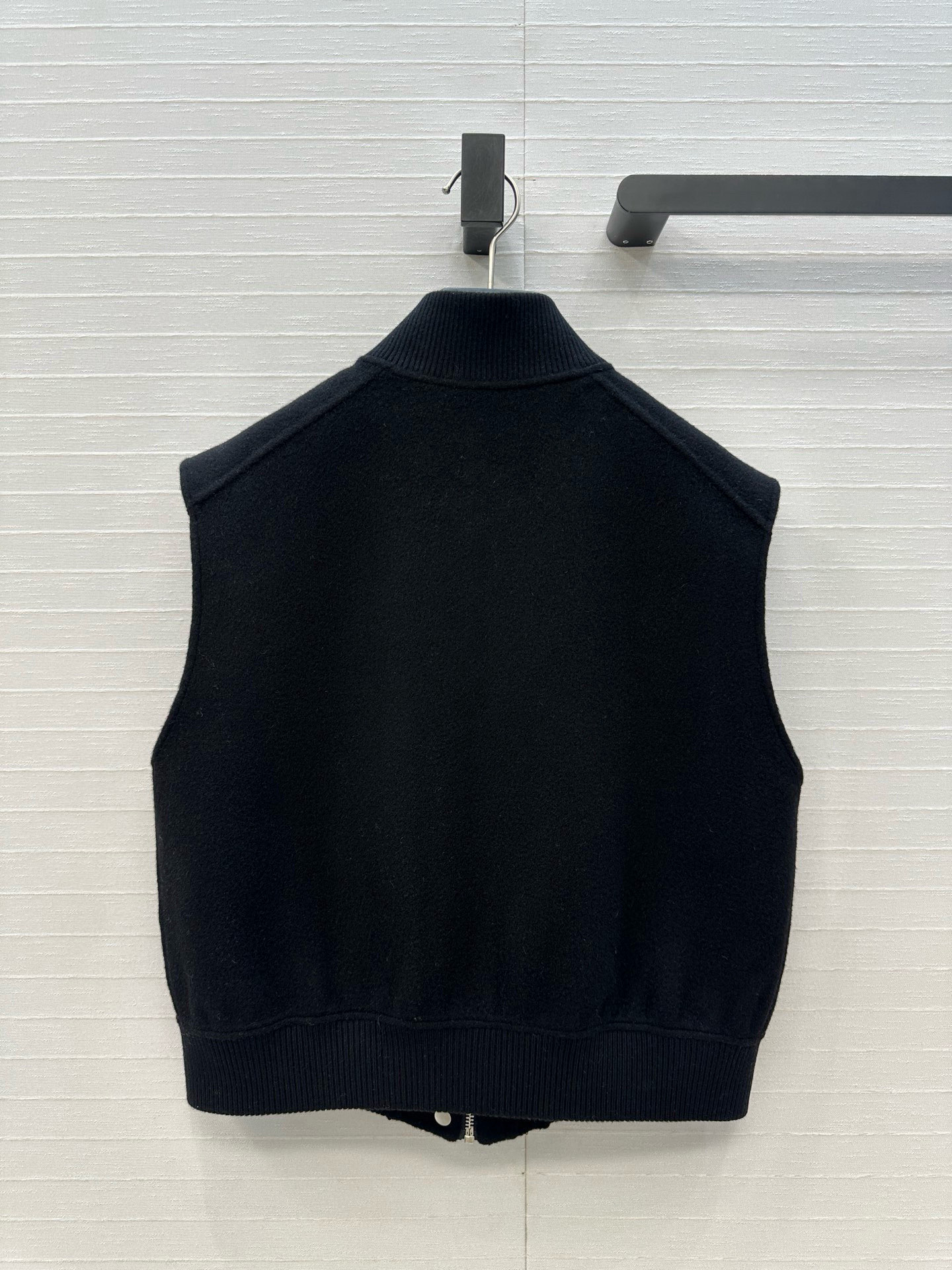 Cashmere Blend Flight Vest - Chic, Versatile Layering Piece 10 i1761587596846 9890 0 8