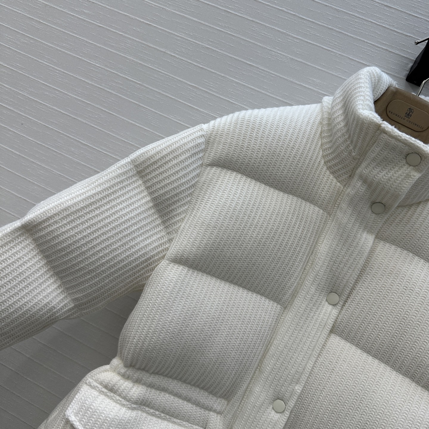 强烈推荐❤️BC老钱风穿搭 羊毛针织立领羽绒服！国标进口90白鸭绒经典保暖又百搭。适中长度不挑个子，自由