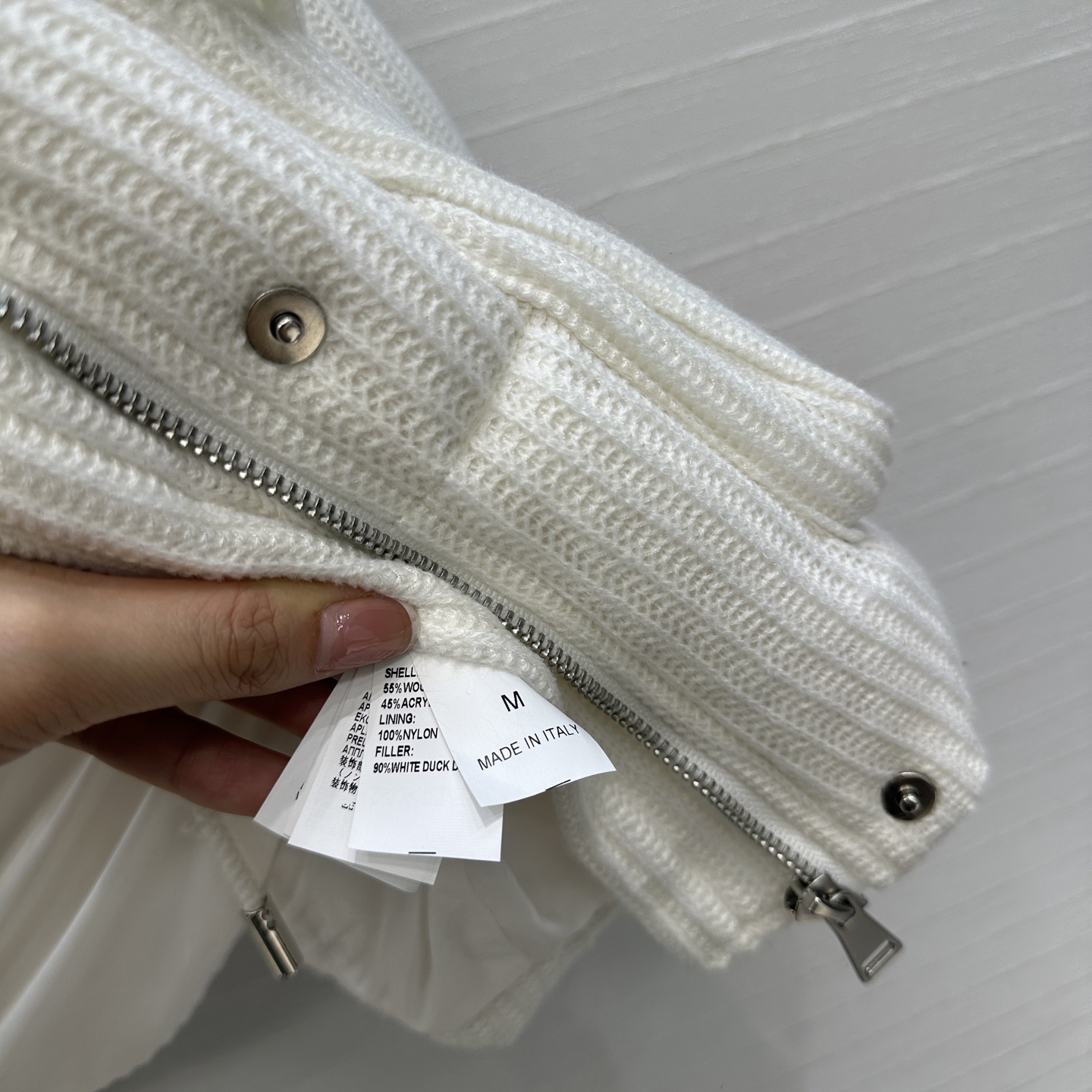 强烈推荐❤️BC老钱风穿搭 羊毛针织立领羽绒服！国标进口90白鸭绒经典保暖又百搭。适中长度不挑个子，自由