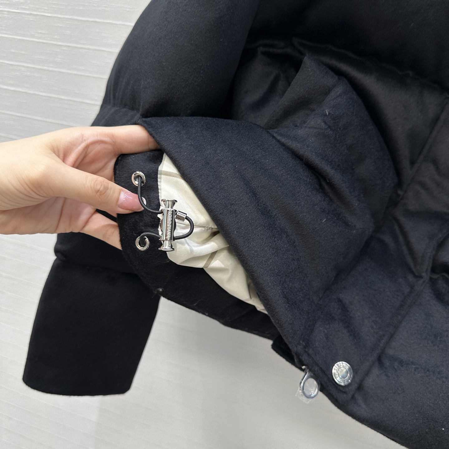 强烈推荐❤️高端品质 Loro Piana早秋新品 羊绒立领羽绒服外套！国标进口90%白鸭鹅轻盈舒适自带