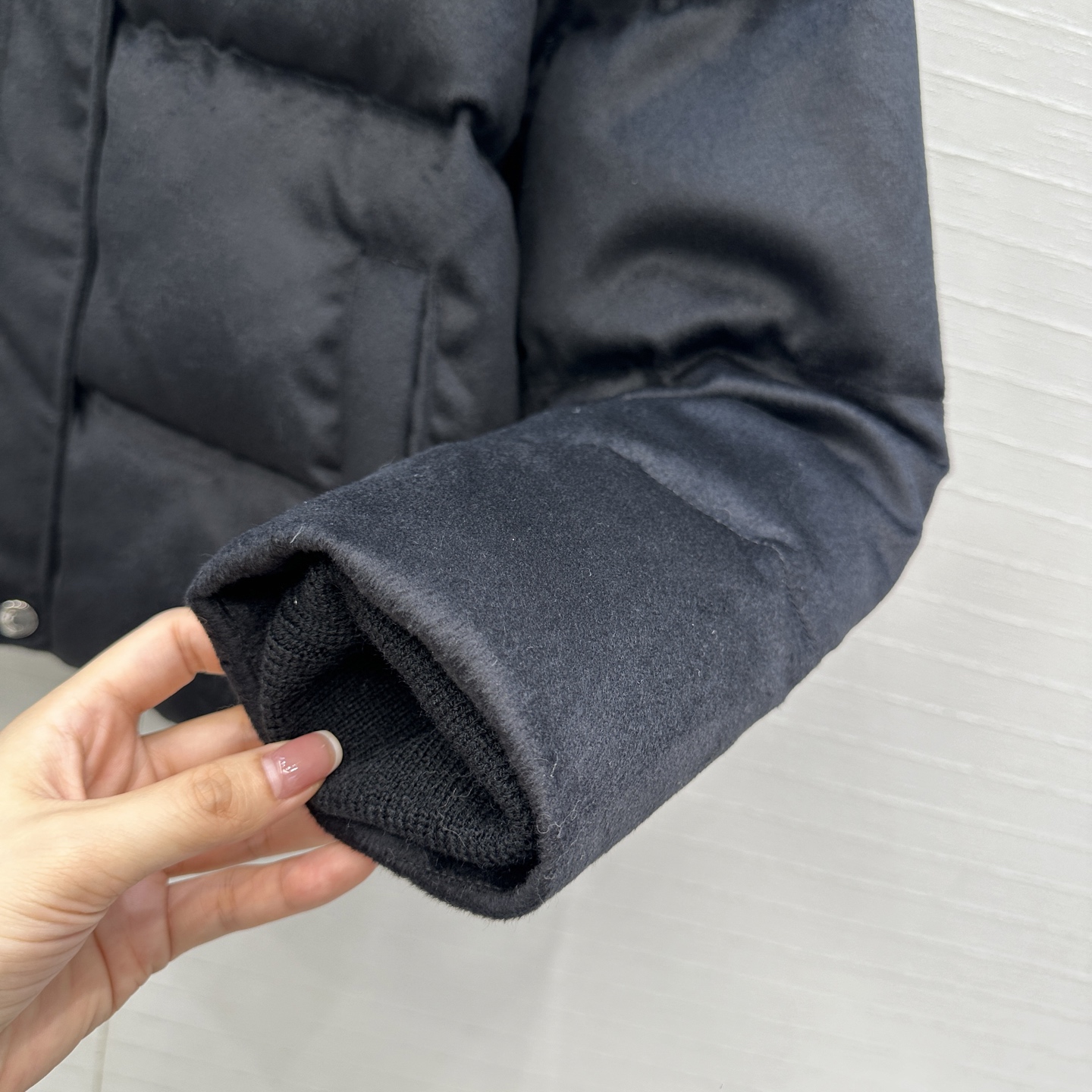 强烈推荐❤️高端品质 Loro Piana早秋新品 羊绒立领羽绒服外套！国标进口90%白鸭鹅轻盈舒适自带