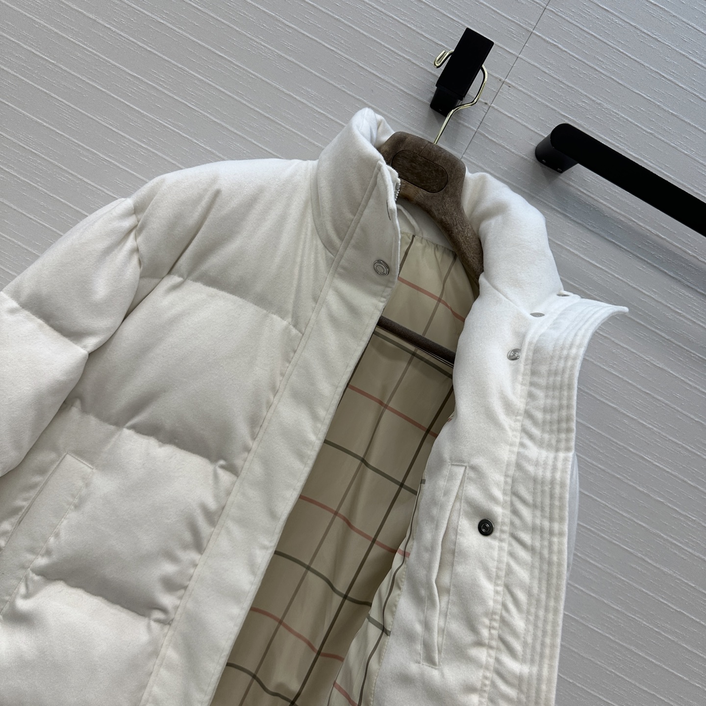 强烈推荐❤️高端品质 Loro Piana早秋新品 羊绒立领羽绒服外套！国标进口90%白鸭鹅轻盈舒适自带