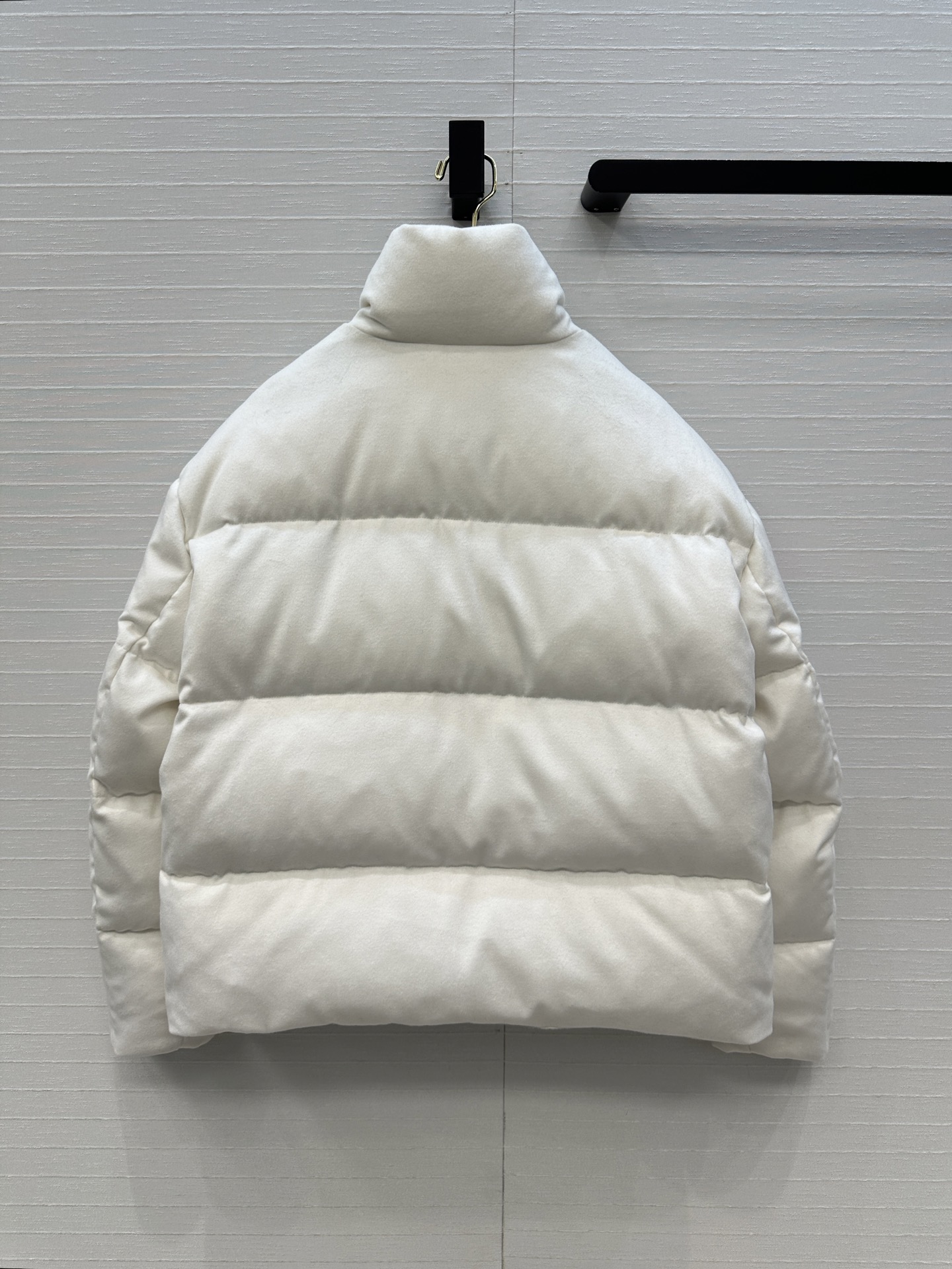 强烈推荐❤️高端品质 Loro Piana早秋新品 羊绒立领羽绒服外套！国标进口90%白鸭鹅轻盈舒适自带