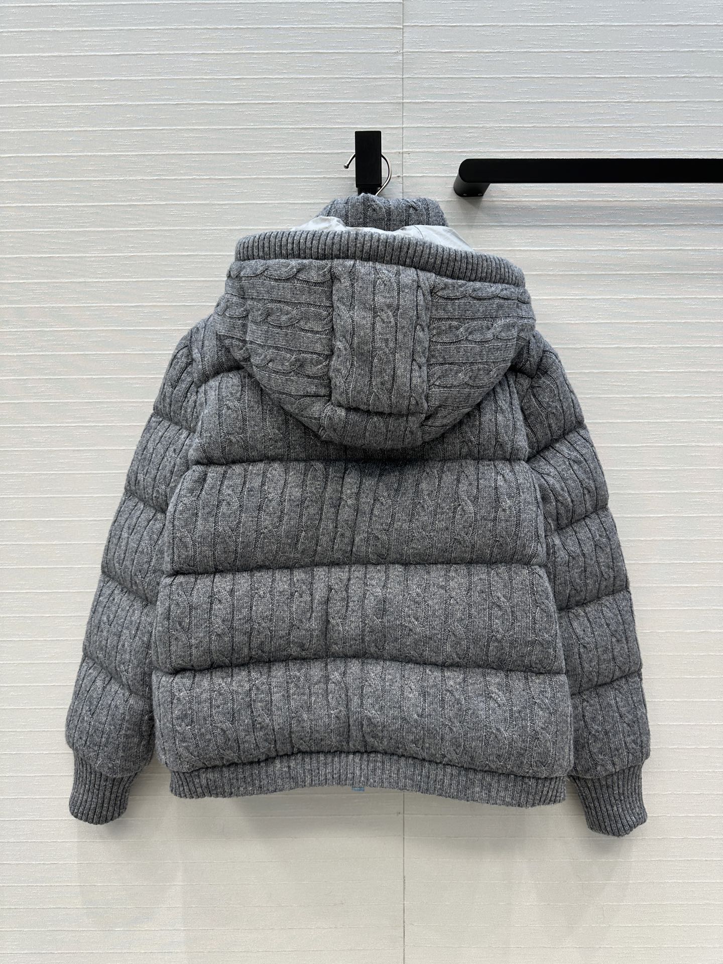 爆单推荐❤️RL拉夫*早秋新品羊毛绞花针织羽绒服外套，代购爆款！标志性徽标刺绣图案，经典立领拉链H版型百