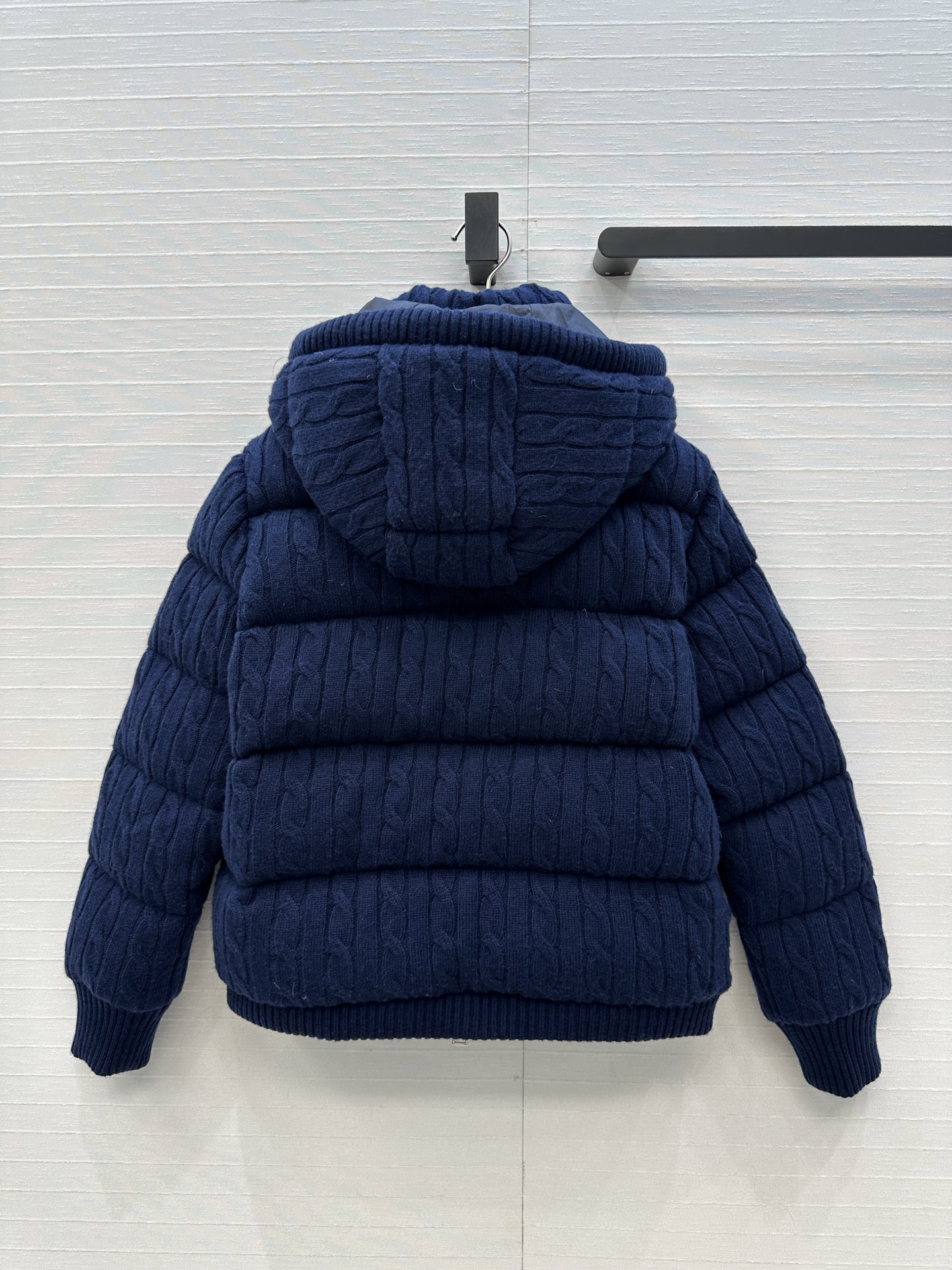 爆单推荐❤️RL拉夫*早秋新品羊毛绞花针织羽绒服外套，代购爆款！标志性徽标刺绣图案，经典立领拉链H版型百