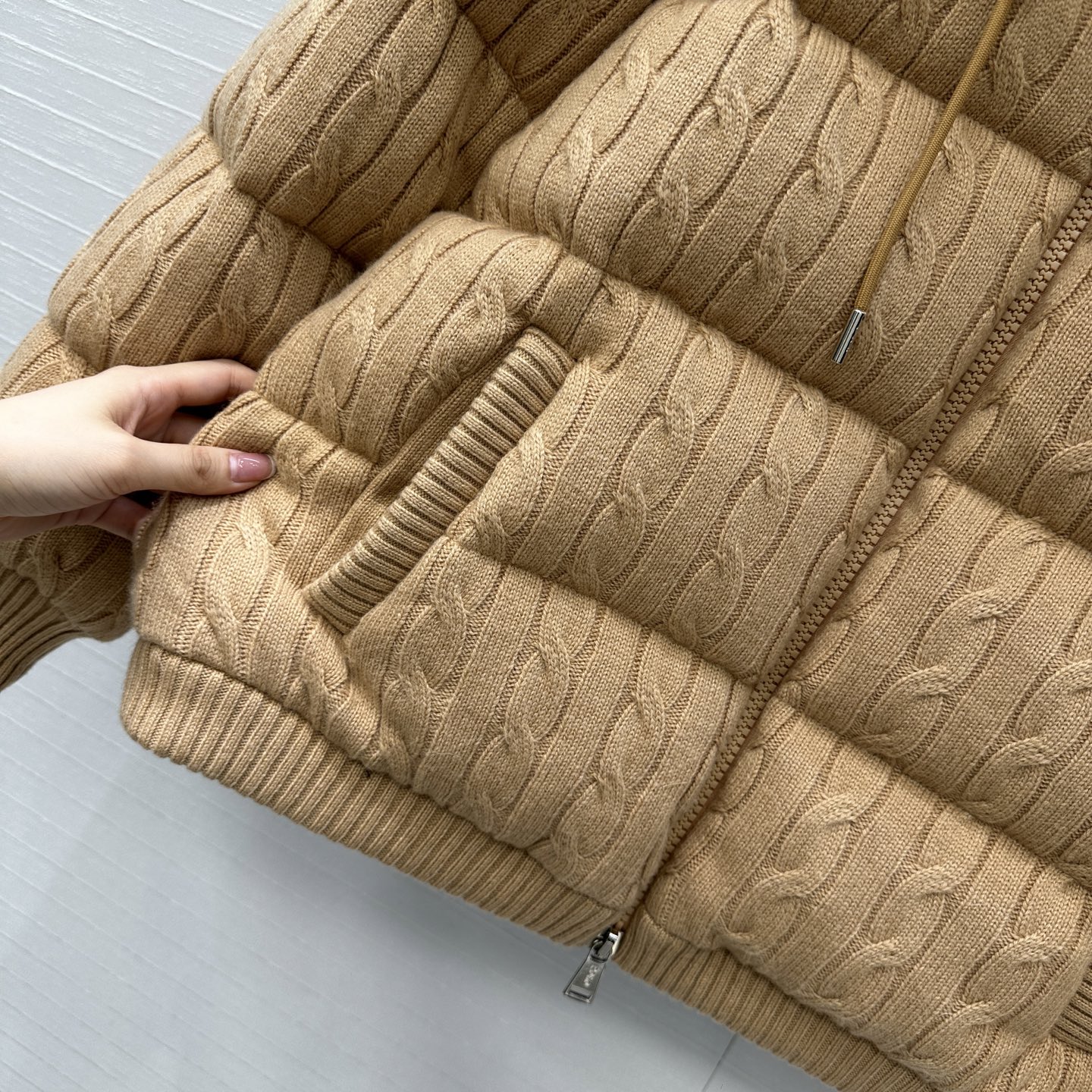 爆单推荐❤️RL拉夫*早秋新品羊毛绞花针织羽绒服外套，代购爆款！标志性徽标刺绣图案，经典立领拉链H版型百