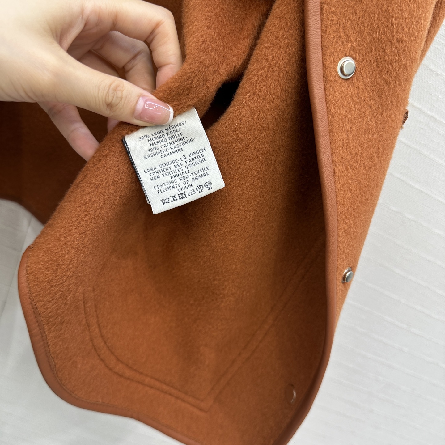 独家首发❤️H 马家新品手工羊毛廓形夹克外套！100%小羊皮菱格纹绗缝翻扣大口袋装饰，小羊皮拼接包边工艺