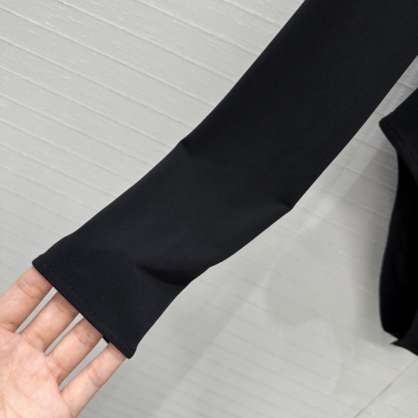 独家首发❤️Alai*25新品爱心露背连体衣，高弹力针织面料贴合身形，背部心形镂空设计超有辨识度，性感又