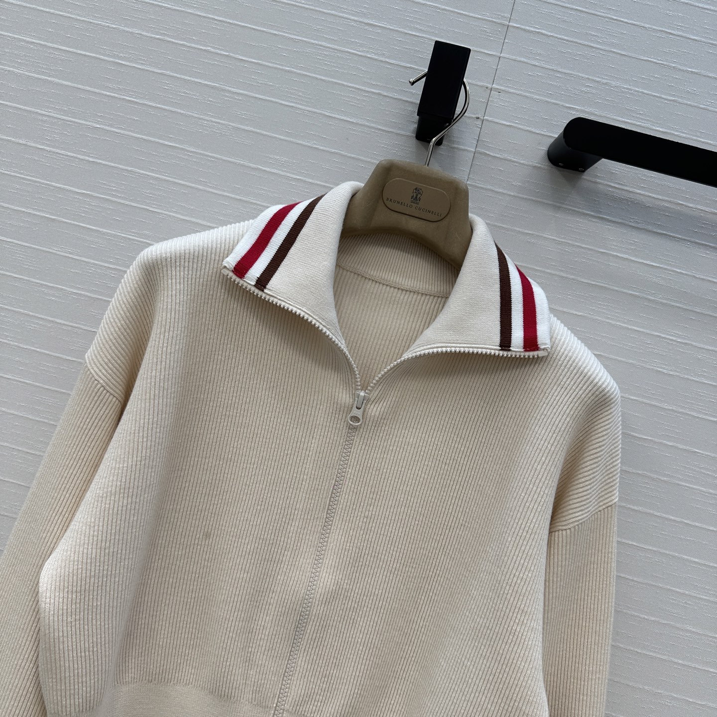 强烈推荐❤️Bc老钱风穿休闲坑条针织套装！拉链翻领短款开衫搭配松紧腰直筒裤！撞色拼接100%棉纱瑞士机翻