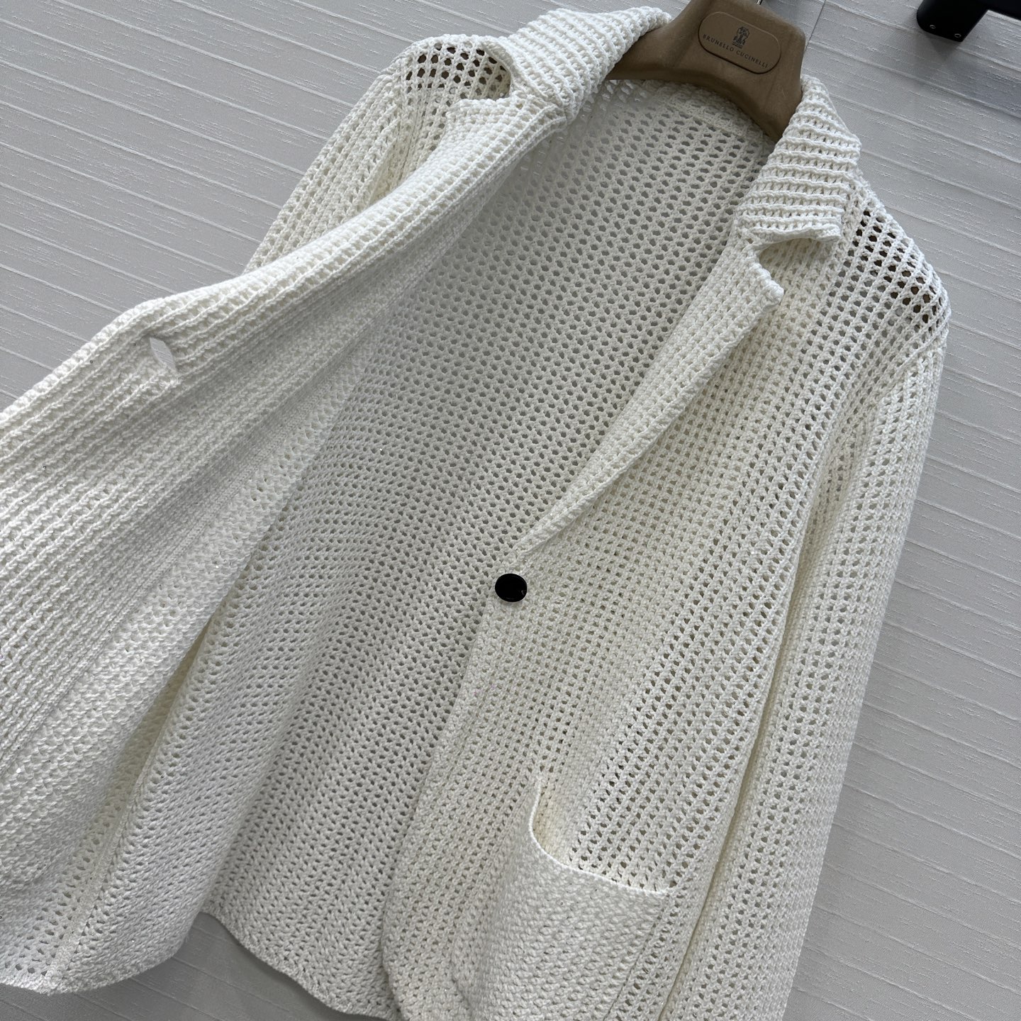 强烈推荐❤️Bc26早春新品休闲通勤老钱风穿搭，镂空珠片针织西装外套，简约意式100%棉混纺珠片纱线瑞士