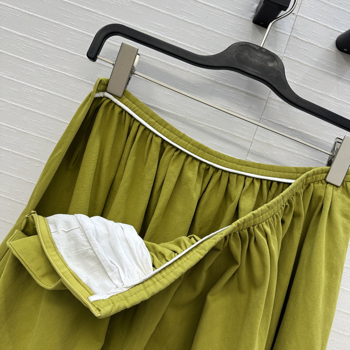 强烈推荐❤️Row 风26早春新品 细腰褶裥半身裙！立体蓬蓬褶饰伞型摆剪裁裙摆设计简约大气 优雅知性有格