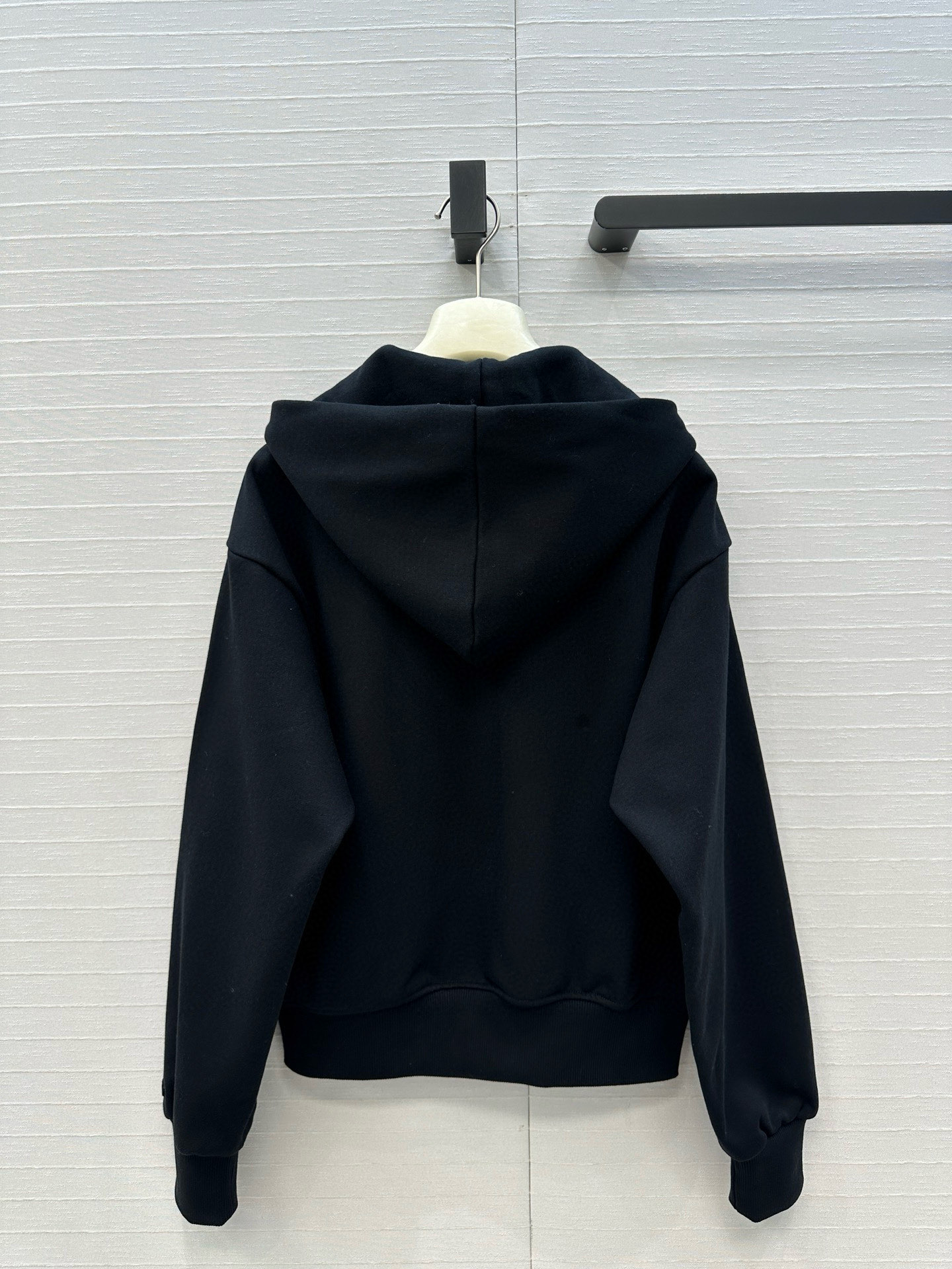 独家首发❤️Alai*新品 运动少女风连帽加绒套装，连拉链短款外套搭配双腰头设计直筒休闲裤一套上身绝绝子