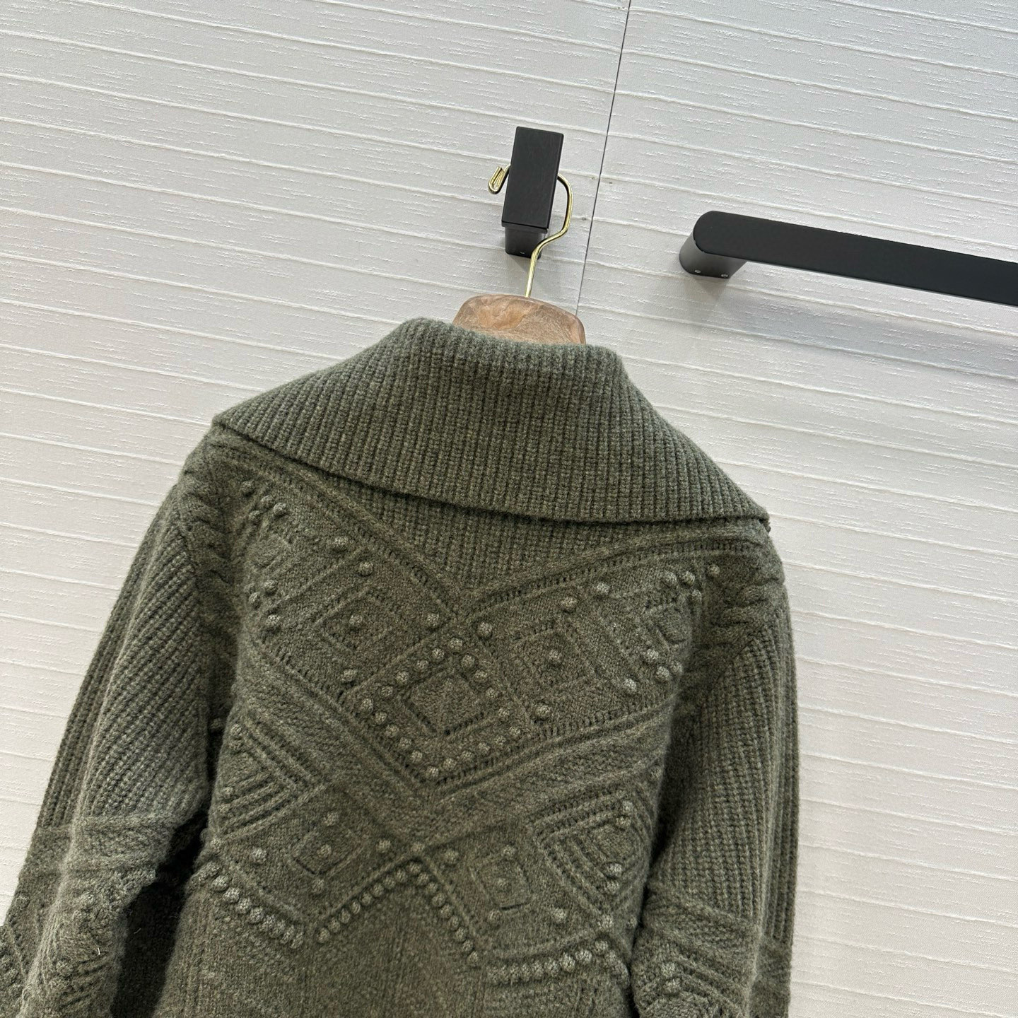 高端品质❤️Lp高智感Holiday系列，高奢老钱风穿搭气质羊绒外套！定位缕空菱格提花浮雕双层设计。品质