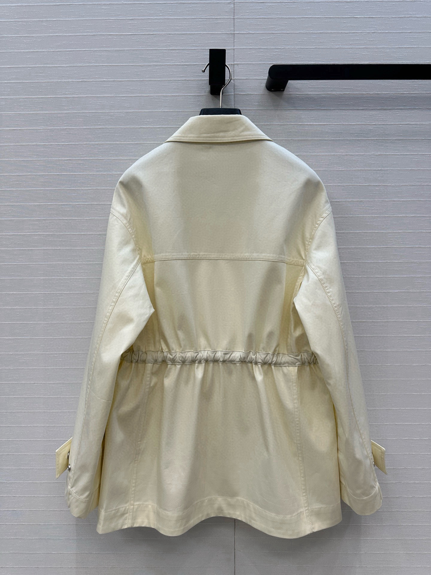 独家首发，高端原单品质❤️Bv新品狩猎风夹克外套！精致的高智感穿搭气质优雅。炫技细节工艺拼接100%真皮