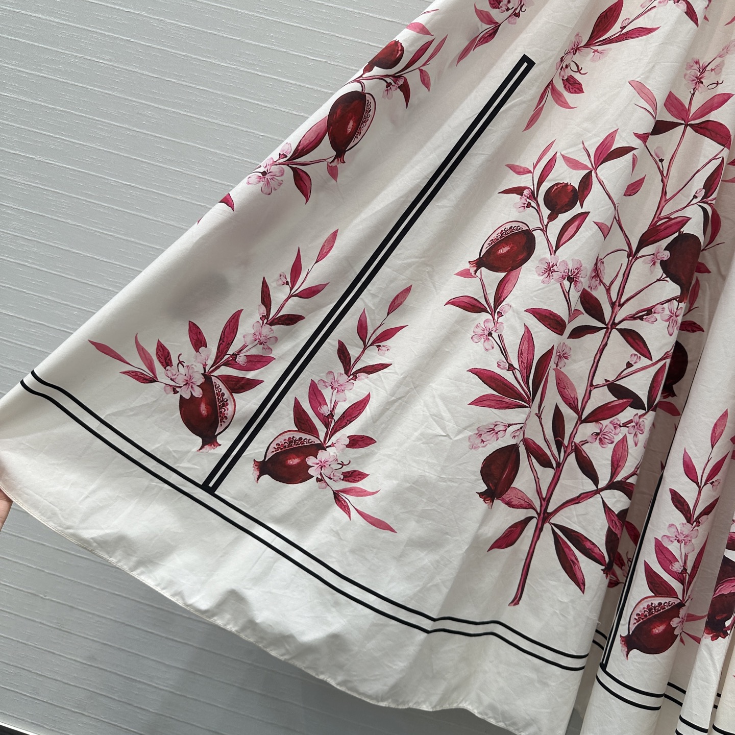 强烈推荐❤️Giambattista Valli 26早春系列印花连衣裙，浪漫优雅满分大摆裙摆+精致花卉