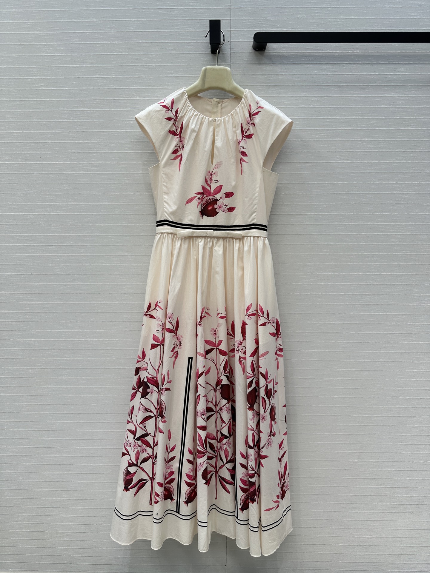 强烈推荐❤️Giambattista Valli 26早春系列印花连衣裙，浪漫优雅满分大摆裙摆+精致花卉