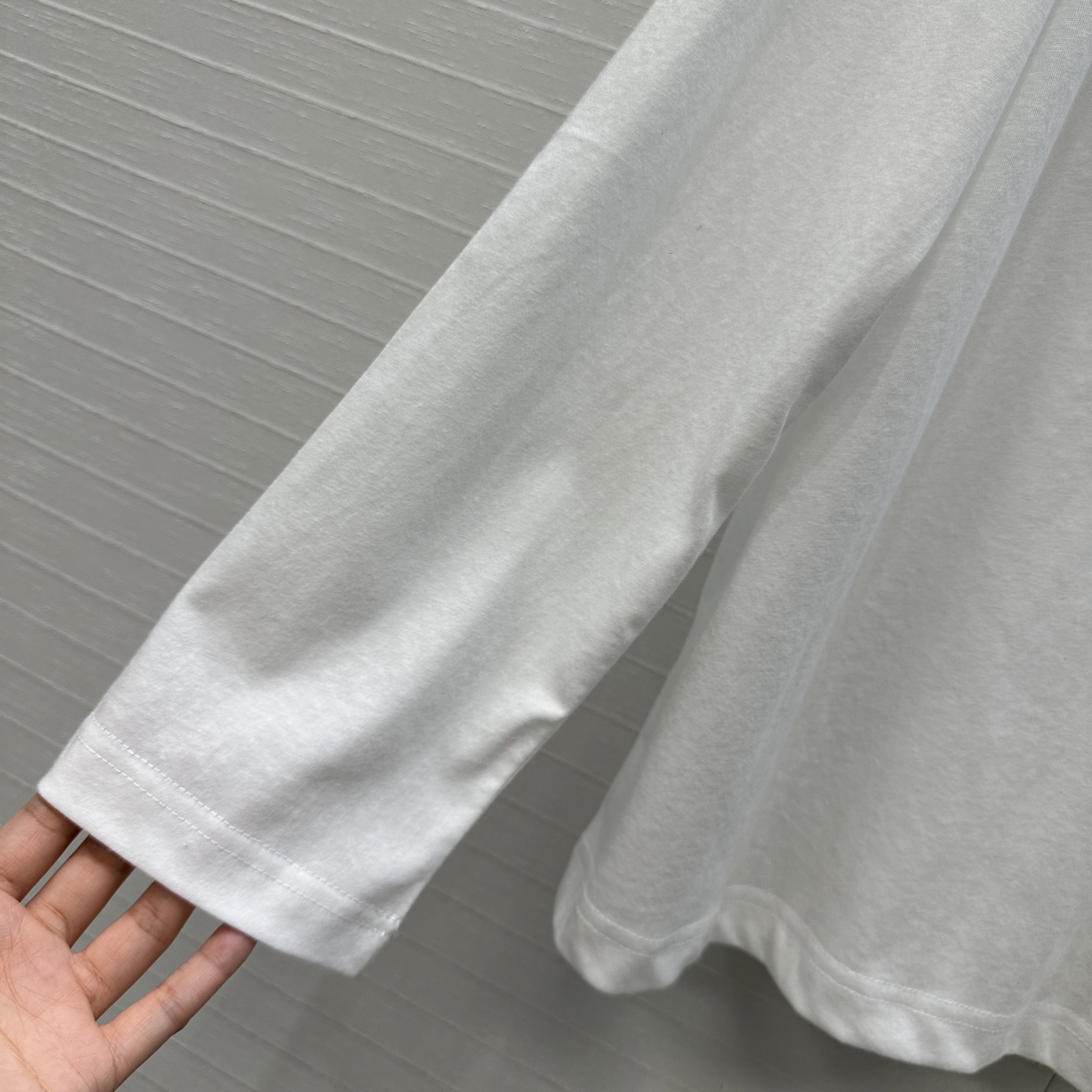 爆款必入❤️Row风纸片人穿搭！亨利领棉质长袖T恤！极简叠搭日常好穿！白富美必入气质打底单品休闲舒适。不