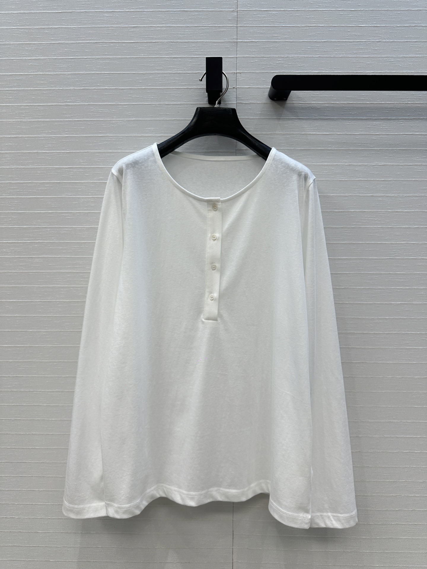 爆款必入❤️Row风纸片人穿搭！亨利领棉质长袖T恤！极简叠搭日常好穿！白富美必入气质打底单品休闲舒适。不