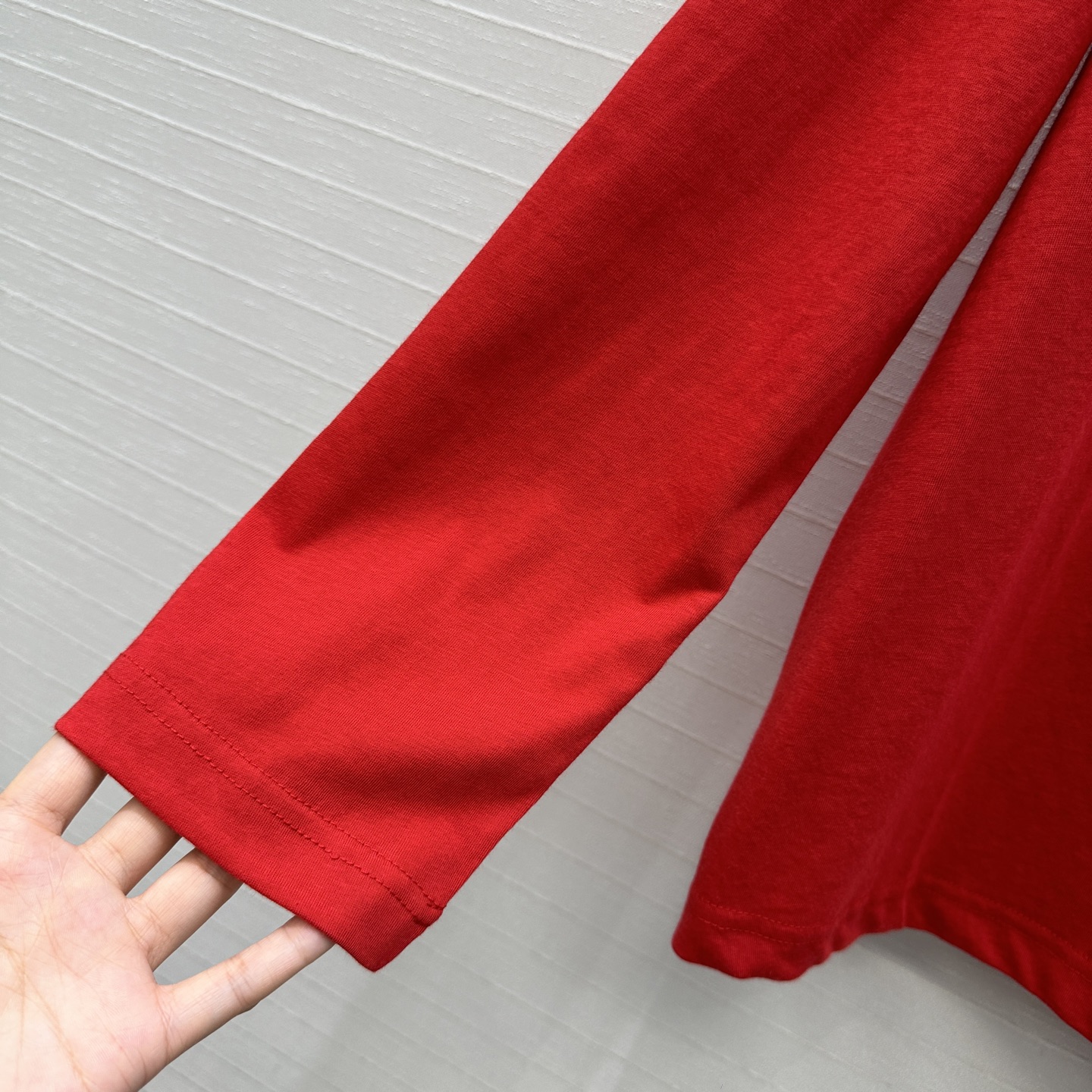 爆款必入❤️Row风纸片人穿搭！亨利领棉质长袖T恤！极简叠搭日常好穿！白富美必入气质打底单品休闲舒适。不