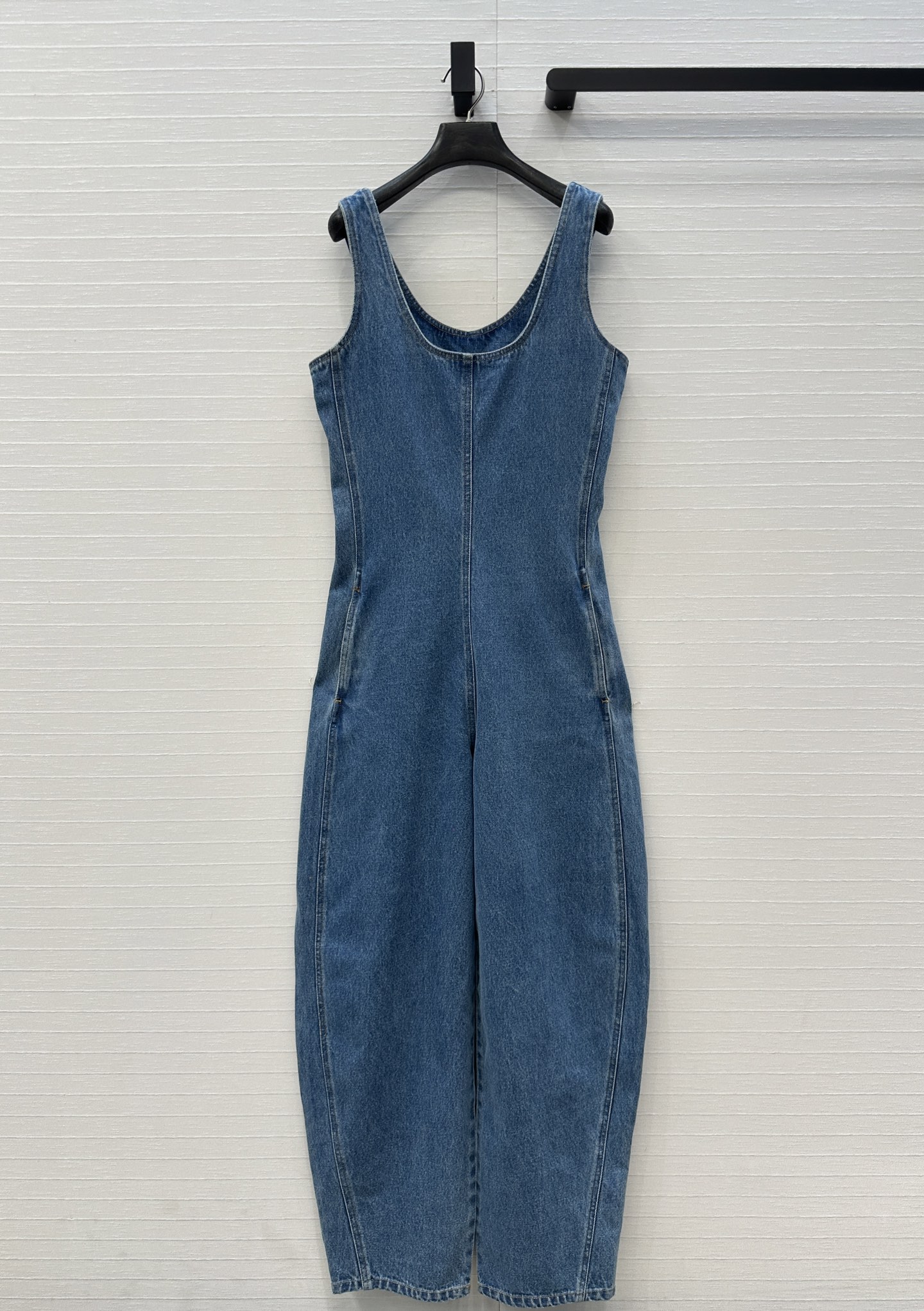 独家首发❤️Alai*26新品时髦精穿搭！酵素洗水高级牛仔连体裤！大U领背带 收腰立裁弯刀裤版型设计不挑