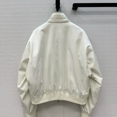 品质控必入❤️高端品质!H 家短款三醋酸夹克羽绒服!采用国标进口95白鹅绒填充更轻盈更保暖软软绵绵的蓬松不厚重的手感!石 品质控必入❤️高端品质!H 家短款三醋酸夹克羽绒服!采用国标进口95白鹅绒填充更轻盈更保暖软软绵绵的蓬松不厚重的手感!石