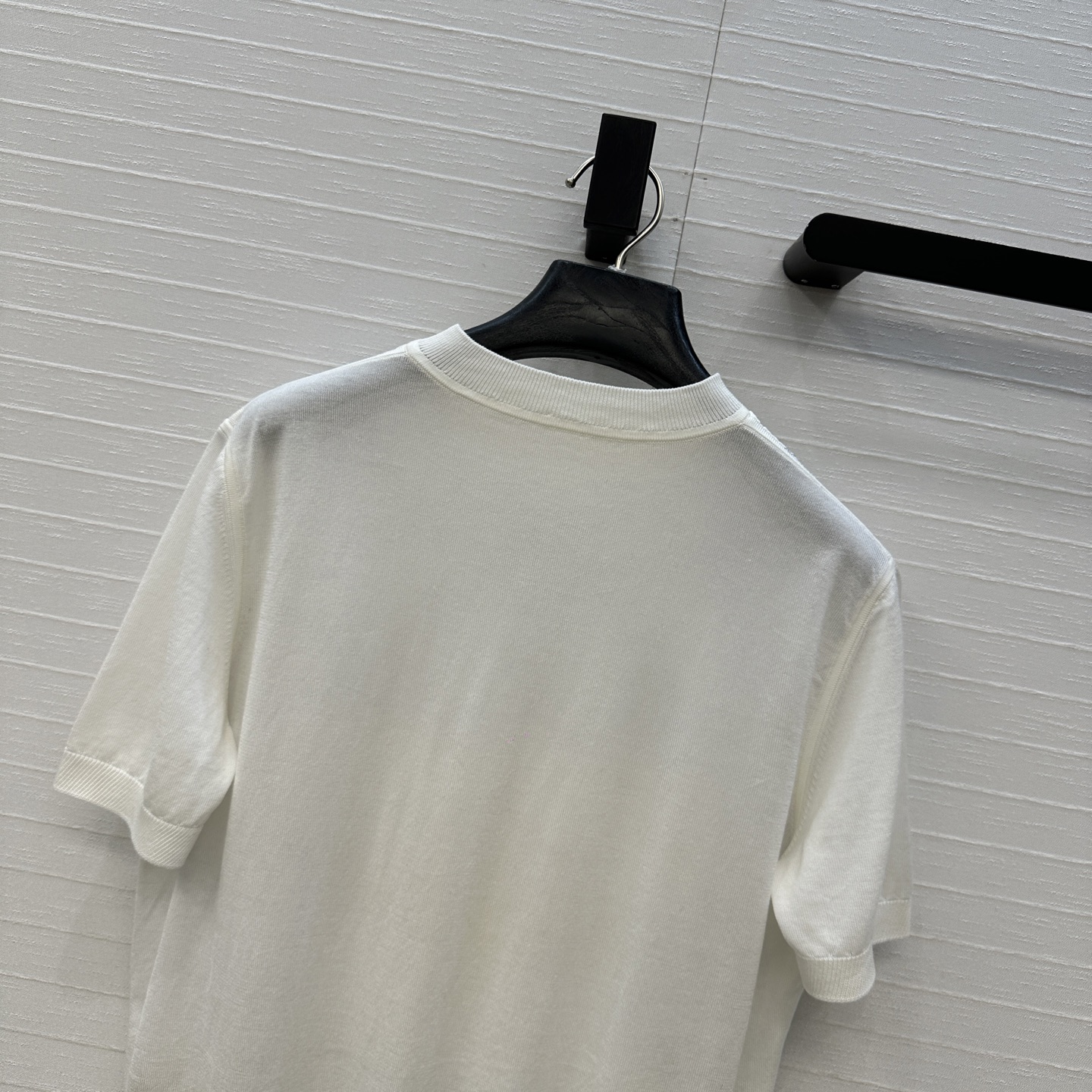 爆单推荐❤️He*m*26新品马鞍印花拼接针织上衣！印花面拼接绢丝羊毛混纺纱线细腻柔软的手感无敌赞！经典