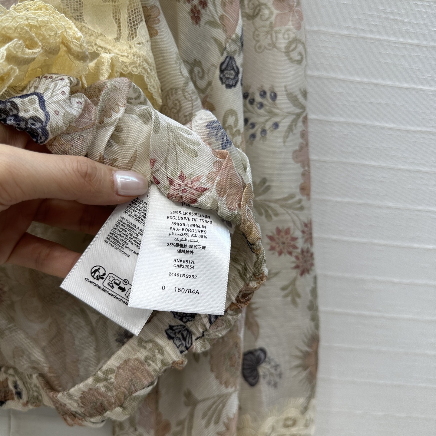 强烈推荐❤️Zm 26早春Rebellion系列蕾丝碎花上衣，丝麻混纺+欧根纱轻盈透气超适合春夏！法式复