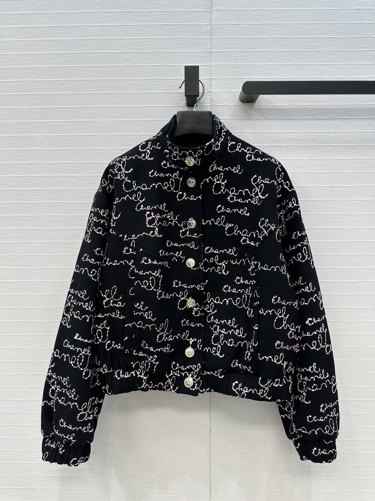 独家首发❤️原单品质🍒coco女孩25B新品，时髦精必备夹克外套，小立领短款版型百搭不挑人，经典松紧下摆