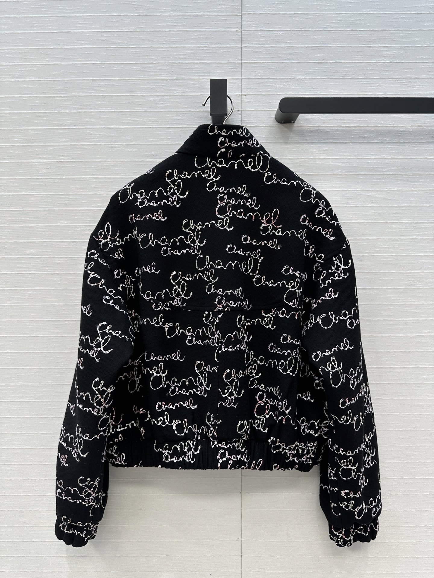 独家首发❤️原单品质🍒coco女孩25B新品，时髦精必备夹克外套，小立领短款版型百搭不挑人，经典松紧下摆