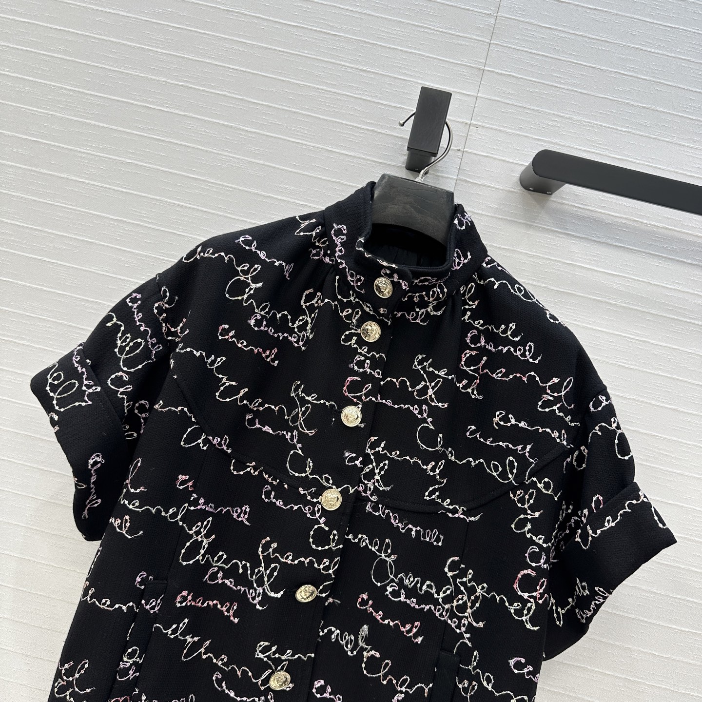 独家首发❤️原单品质🍒coco女孩25B新品，时髦精必备马甲外套，小立领 宽松廓形剪裁 版型百搭不挑人，