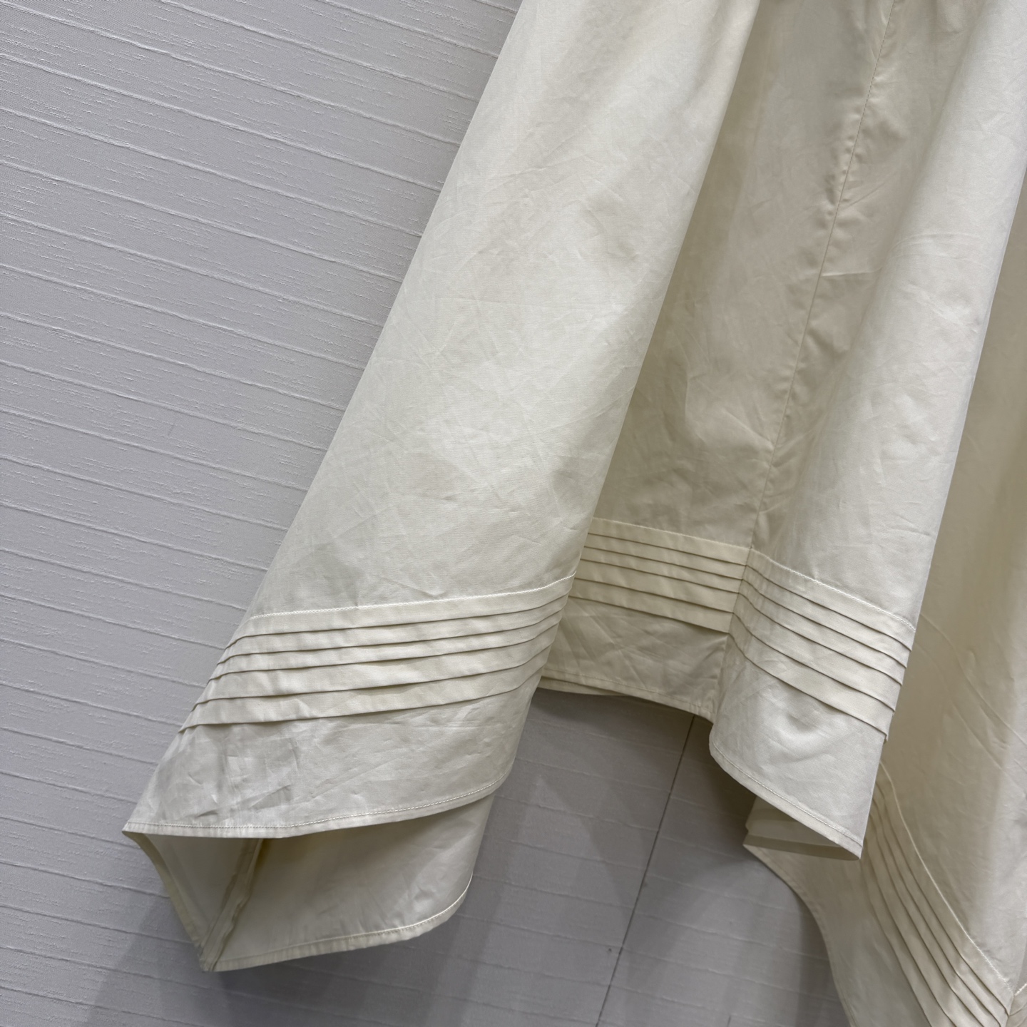 强烈推荐❤️3.1 phil*早春系列 无袖立领连衣裙，优雅知性风，肩部抽绳系带可调节设计，高腰线 不规