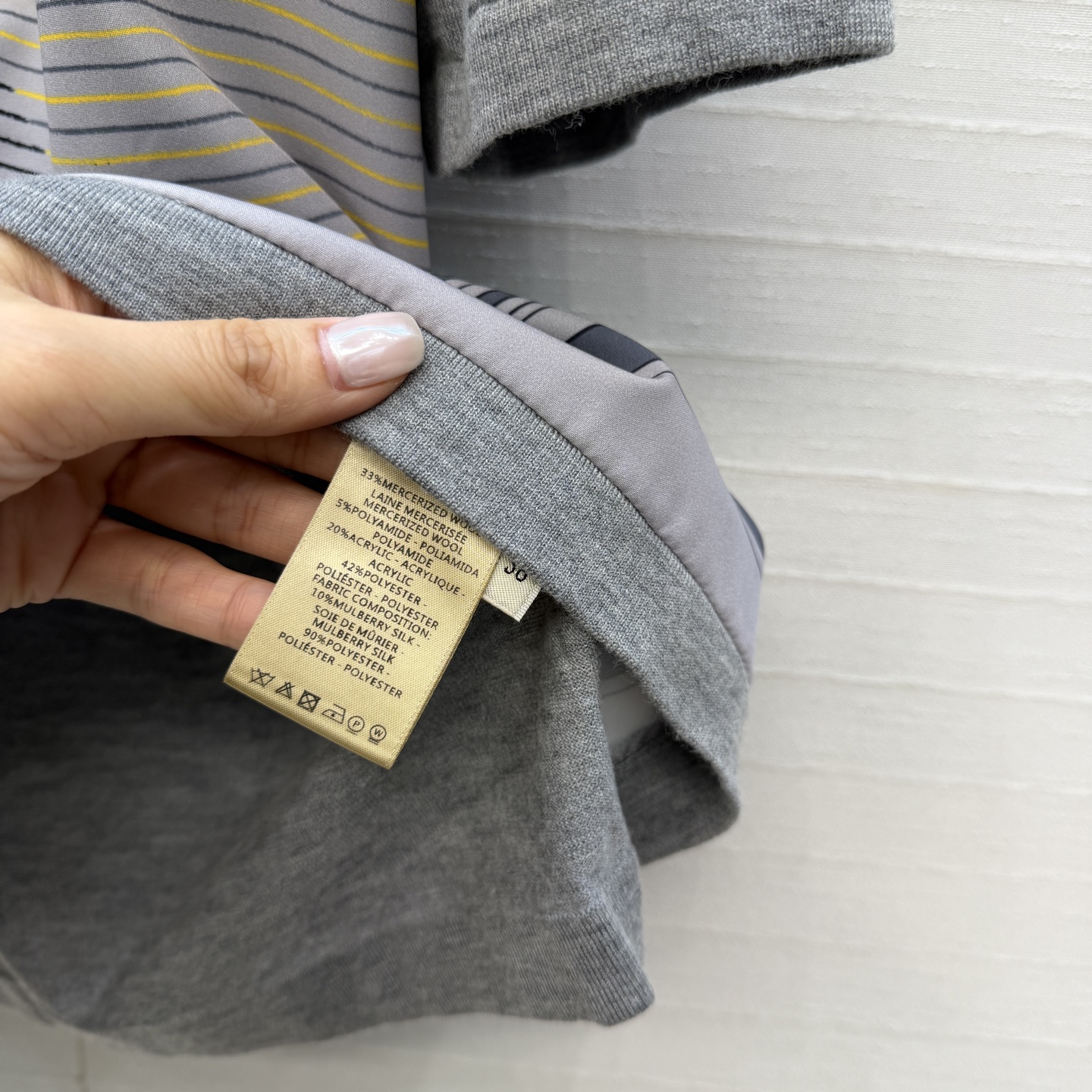 爆单推荐❤️He*m*26新品解构印花拼接针织上衣！印花面拼接羊毛混纺纱线细腻柔软的手感无敌赞！经典基础