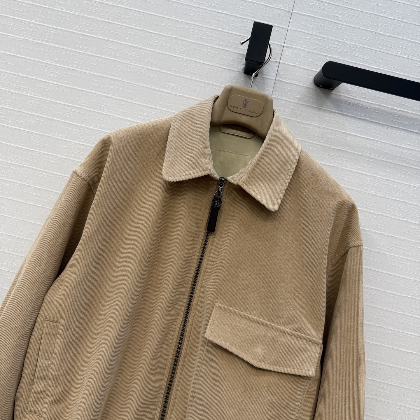 独家首发，高端品质❤️Bc 新品意式高奢极简主义，灯芯绒休闲夹克外套！下摆松紧抽绳设计 短款宽松版型不挑