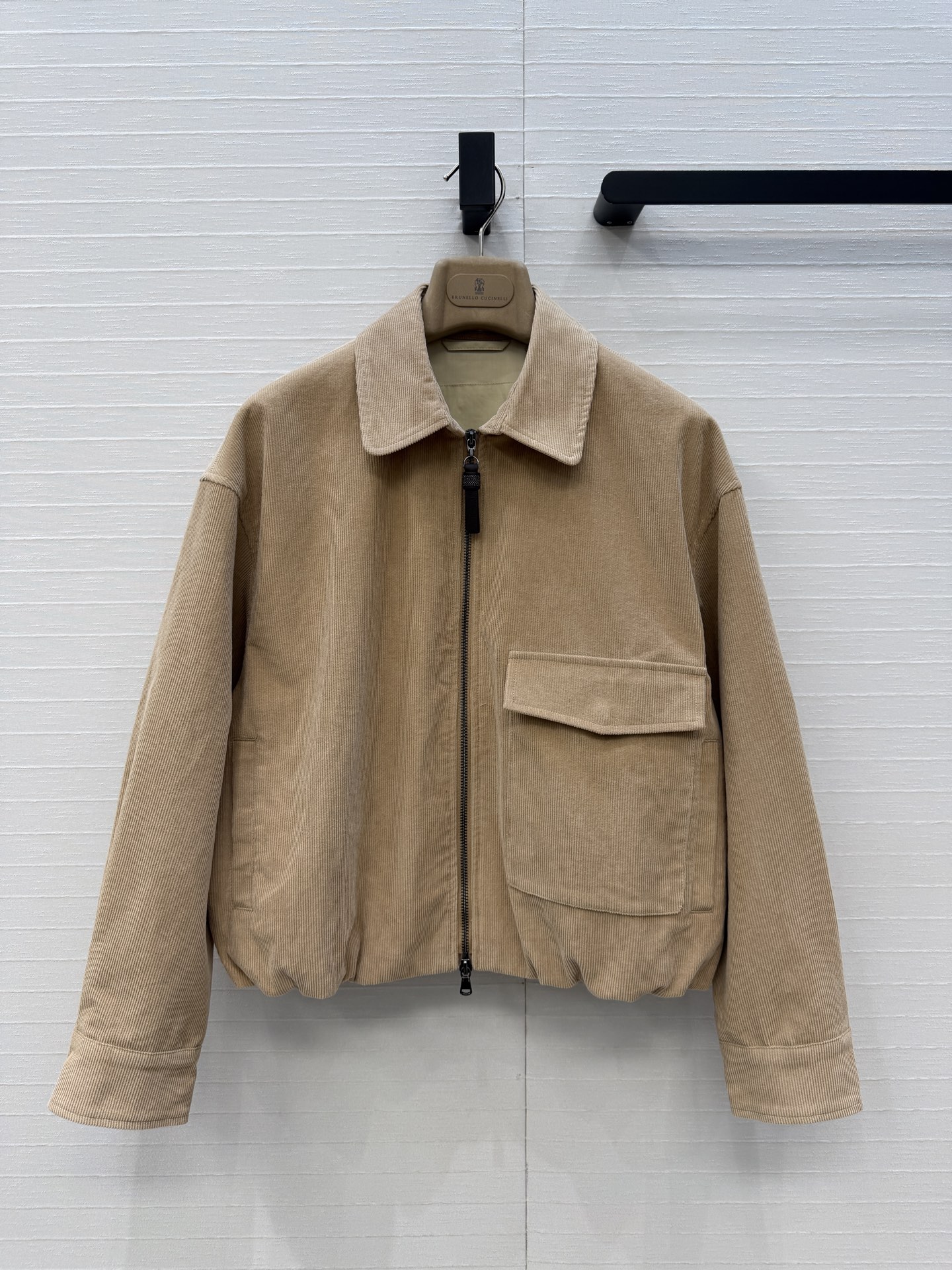 独家首发，高端品质❤️Bc 新品意式高奢极简主义，灯芯绒休闲夹克外套！下摆松紧抽绳设计 短款宽松版型不挑