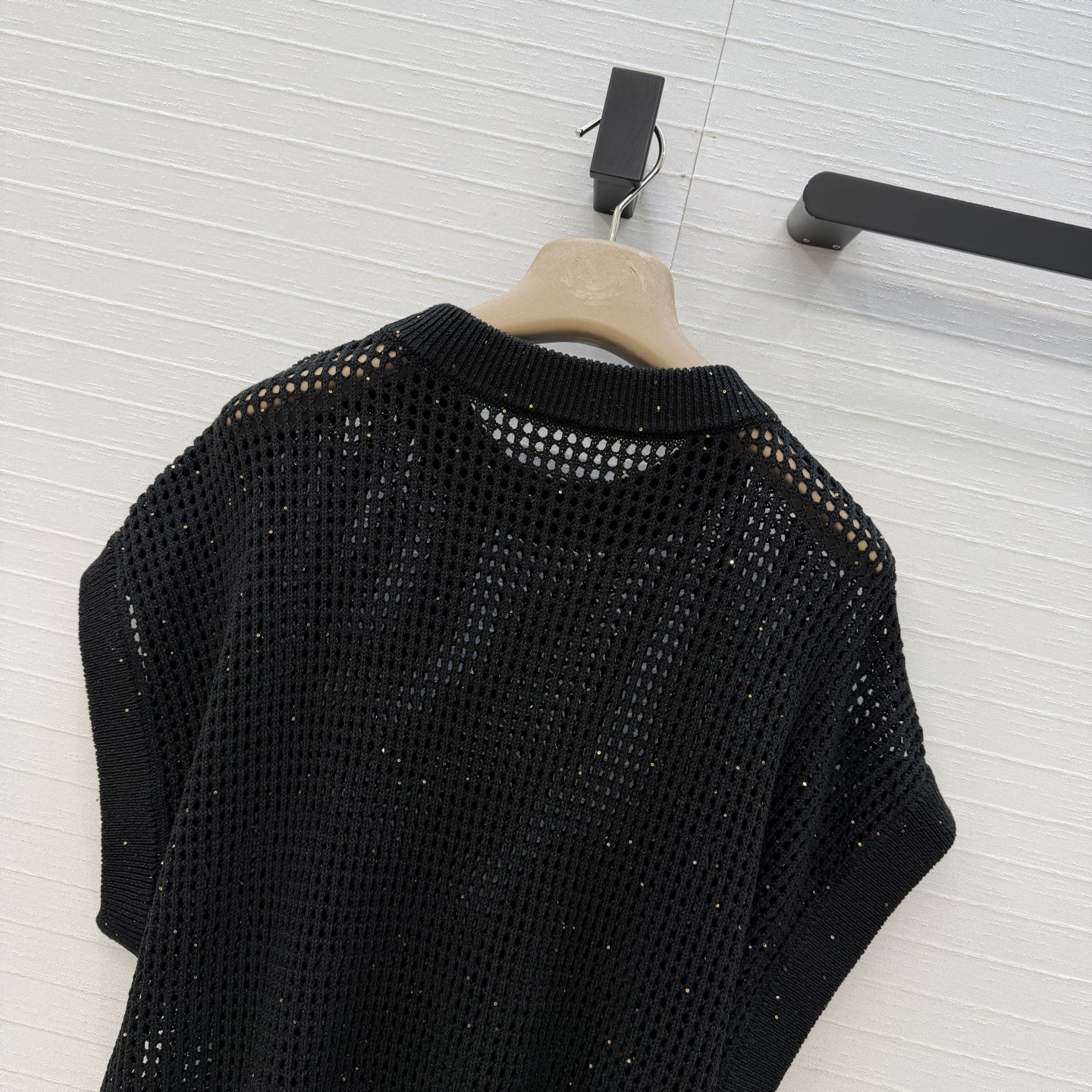 高端原单品质🍒Bc老钱风穿搭，缕空针织马甲上衣。慵懒自在的氛围感！意大利美学金银珠片 天爽亚麻纱线重工奢