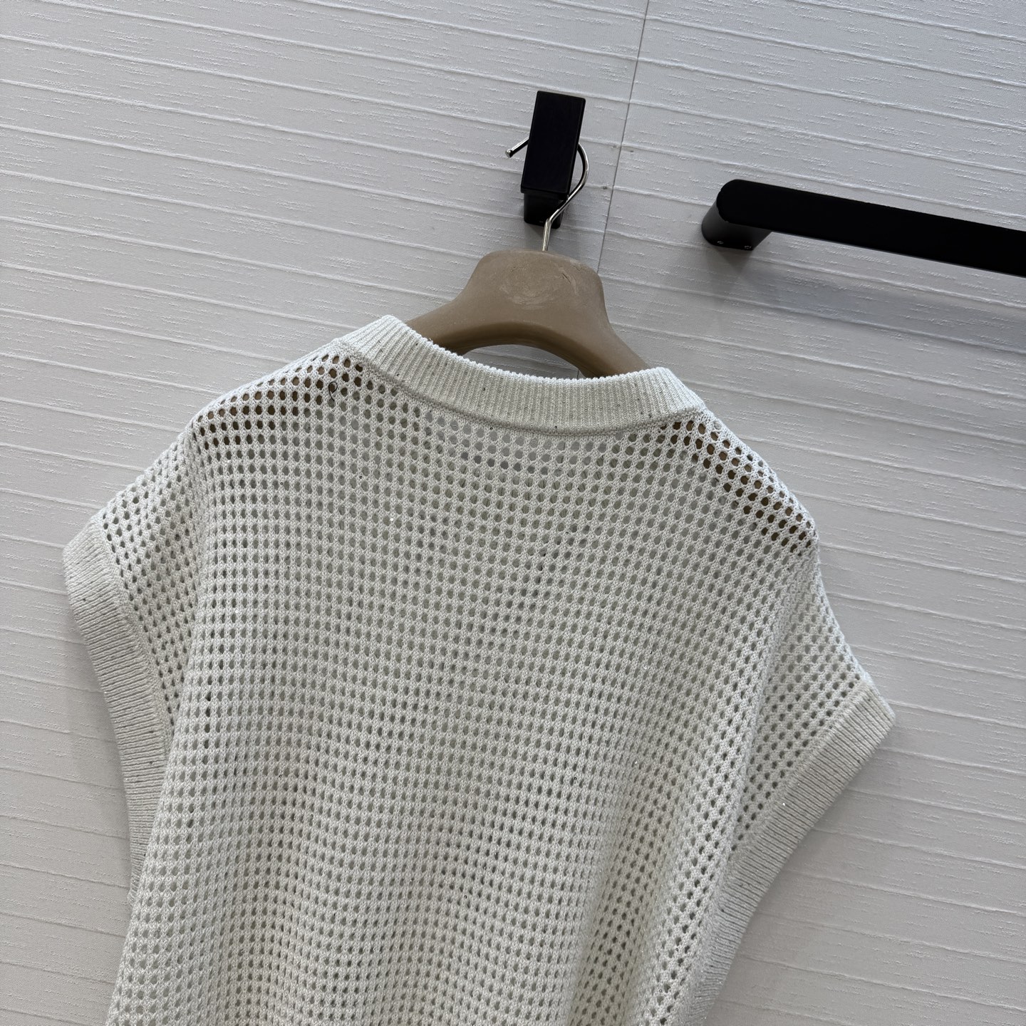 高端原单品质🍒Bc老钱风穿搭，缕空针织马甲上衣。慵懒自在的氛围感！意大利美学金银珠片 天爽亚麻纱线重工奢