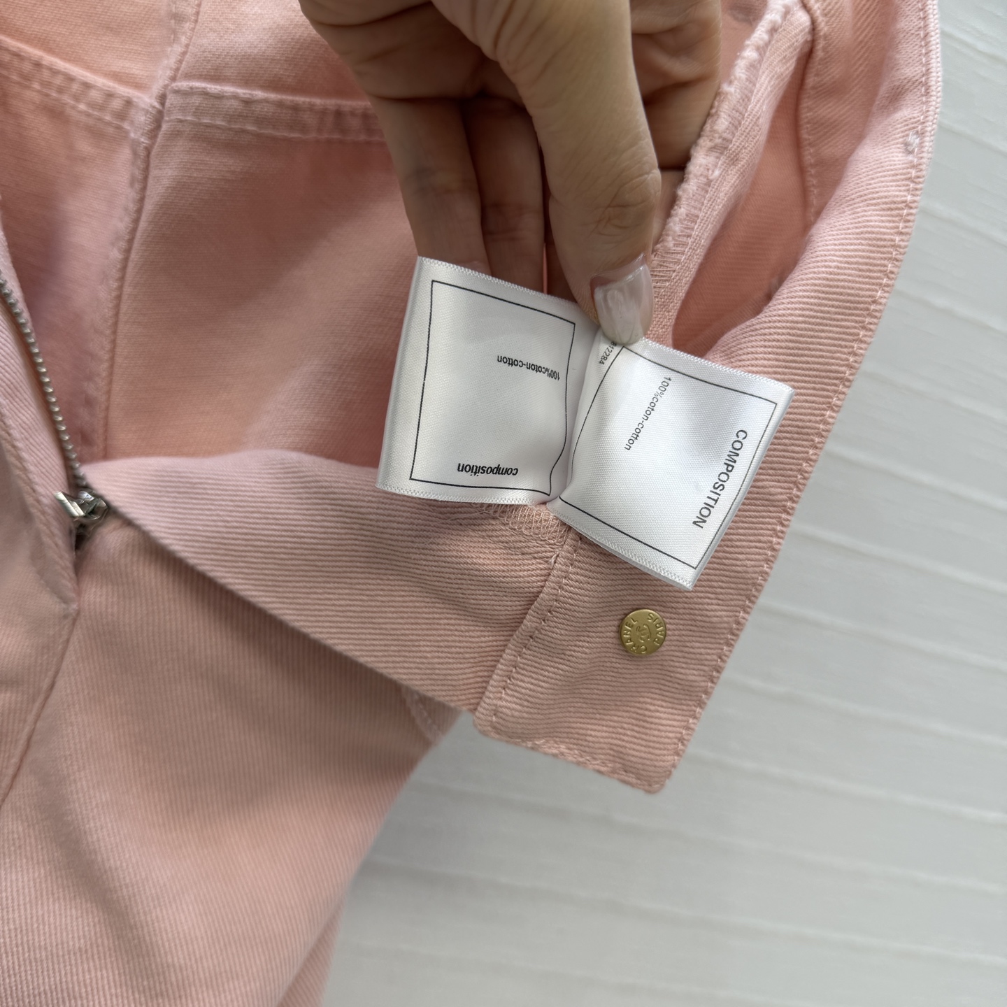 独家首发🍒Cha*25k新品！气质爱心💗双c牛仔长裤，中高腰微喇裤版型剪裁上身高挑又显瘦，定制心形双c口