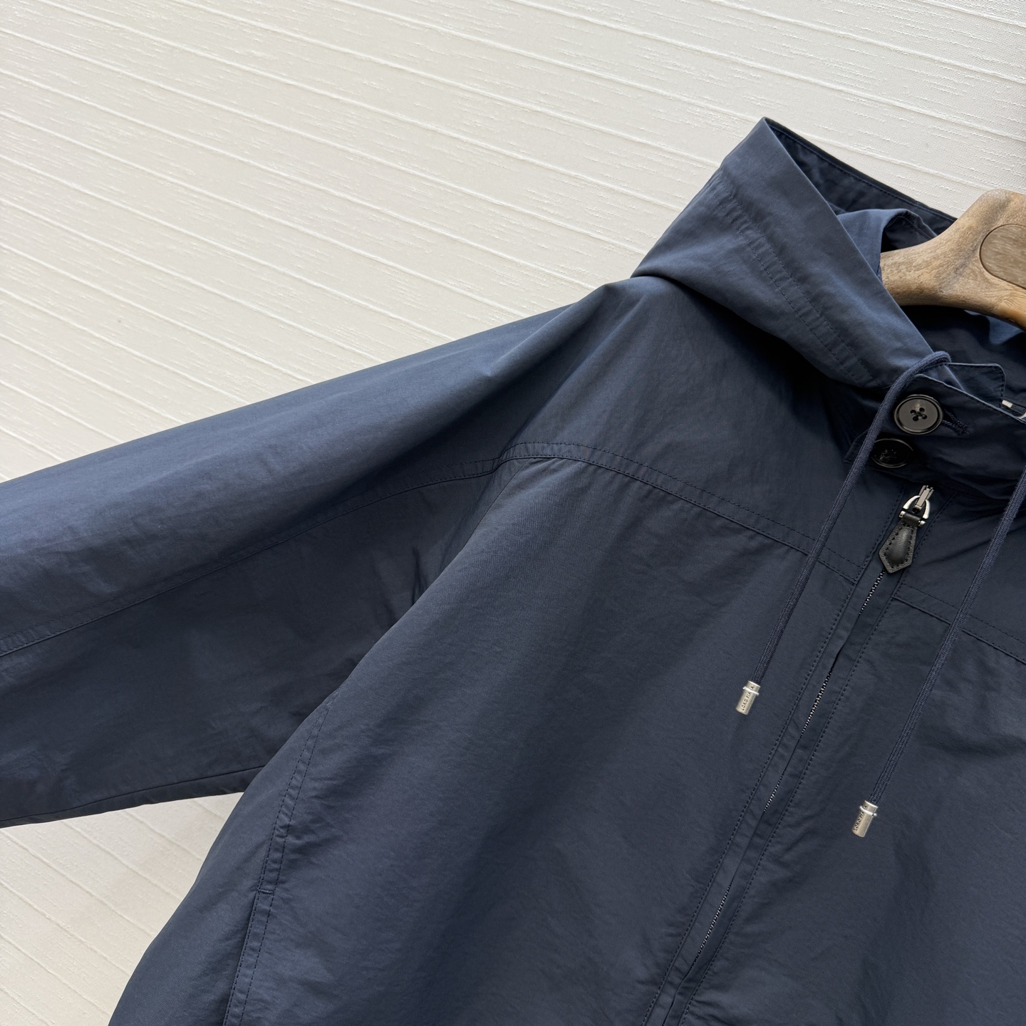 高端原单品质❤️Lp新品Donny飞行员夹克，松弛感的老钱风穿搭！采用特色科技防风面料拼接标志性Sola