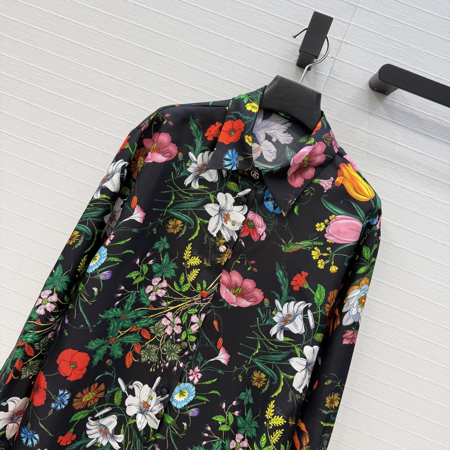 原单品质💕26春夏GG花㚏16姆米真丝衬衫！100%真丝斜纹绸，色彩鲜明个性！气质小翻领经典宽松版型上身